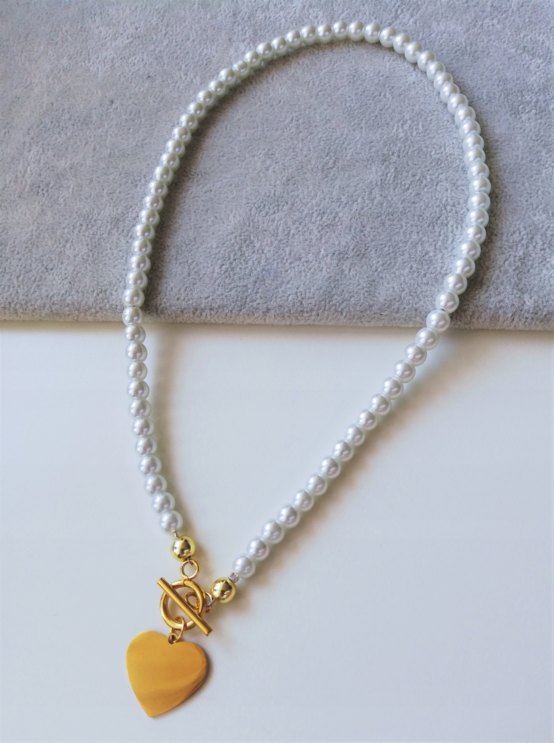 náhrdelník perly 6mm Velké Srdce zlatá ocel 45cm