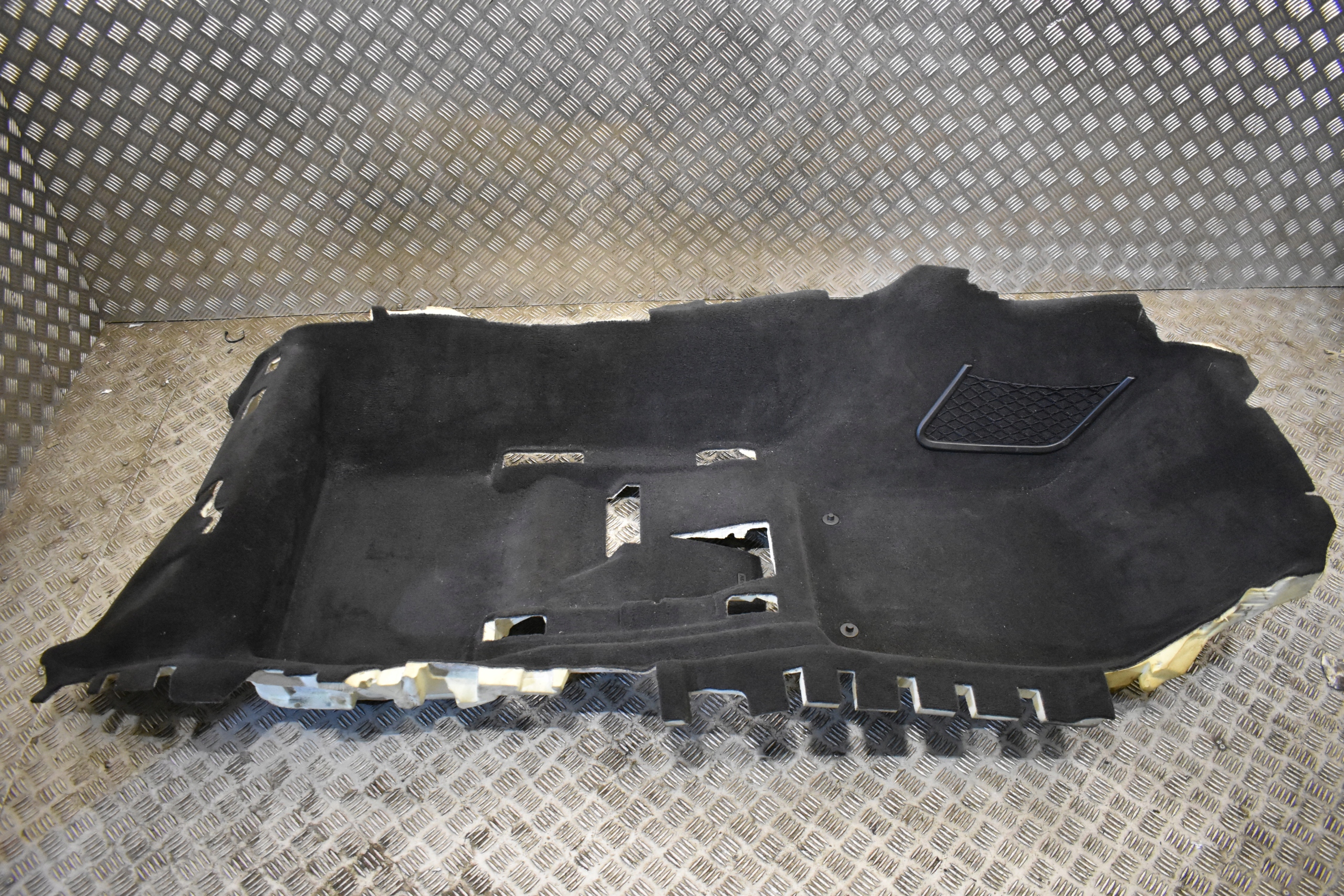 IDEALNY carpet right PORSCHE PANAMERA 971 1