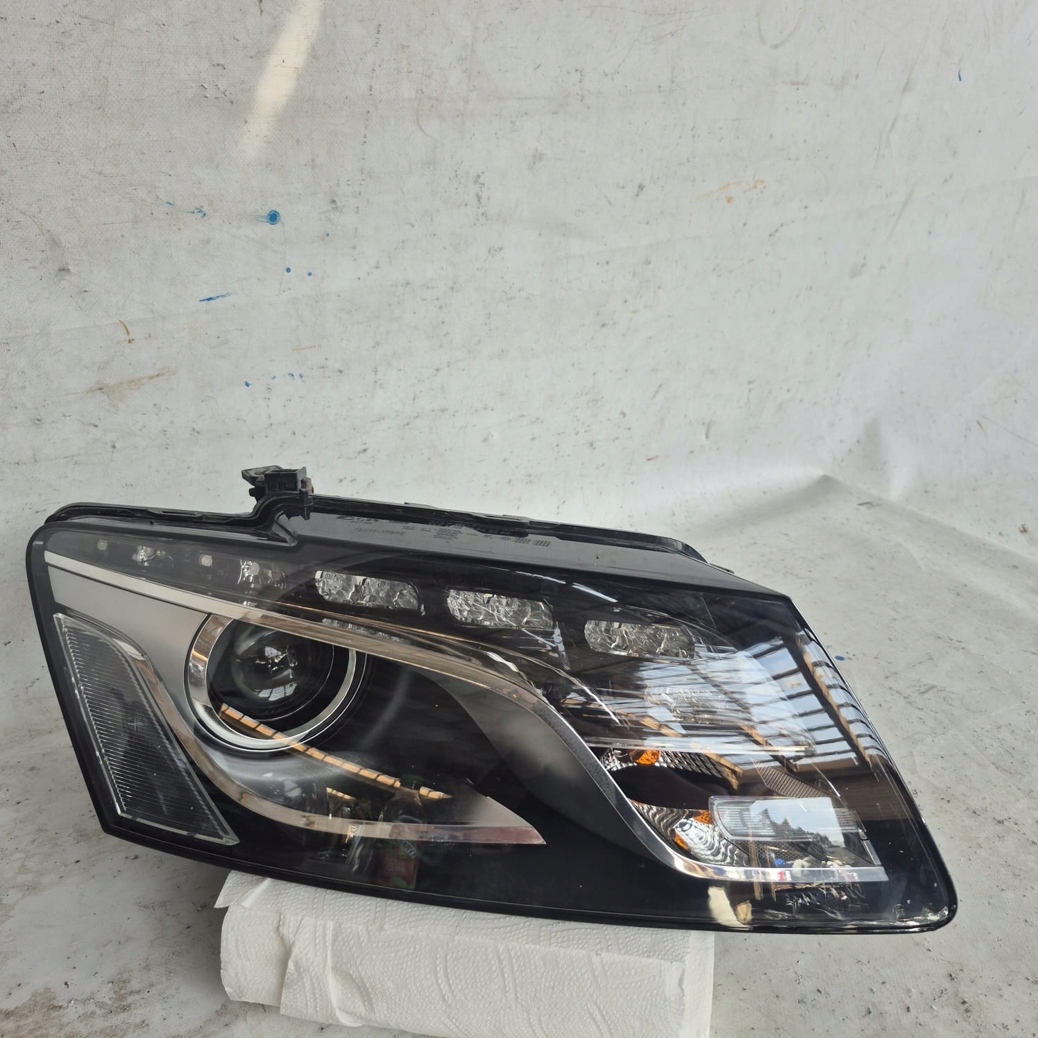 AUDI Q5 8R 8R0 08-12 light right front front XENON positioning 8R0941004AJ