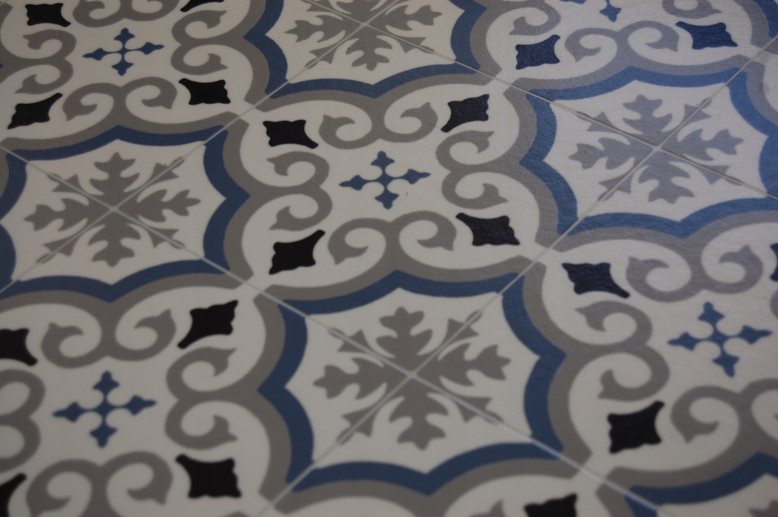 WYKŁADZINA PCV BONUS 636-01 250cm HISZPAŃSKA PŁYTKA BOHO GUMOLEUM LINOLEUM Marka inna