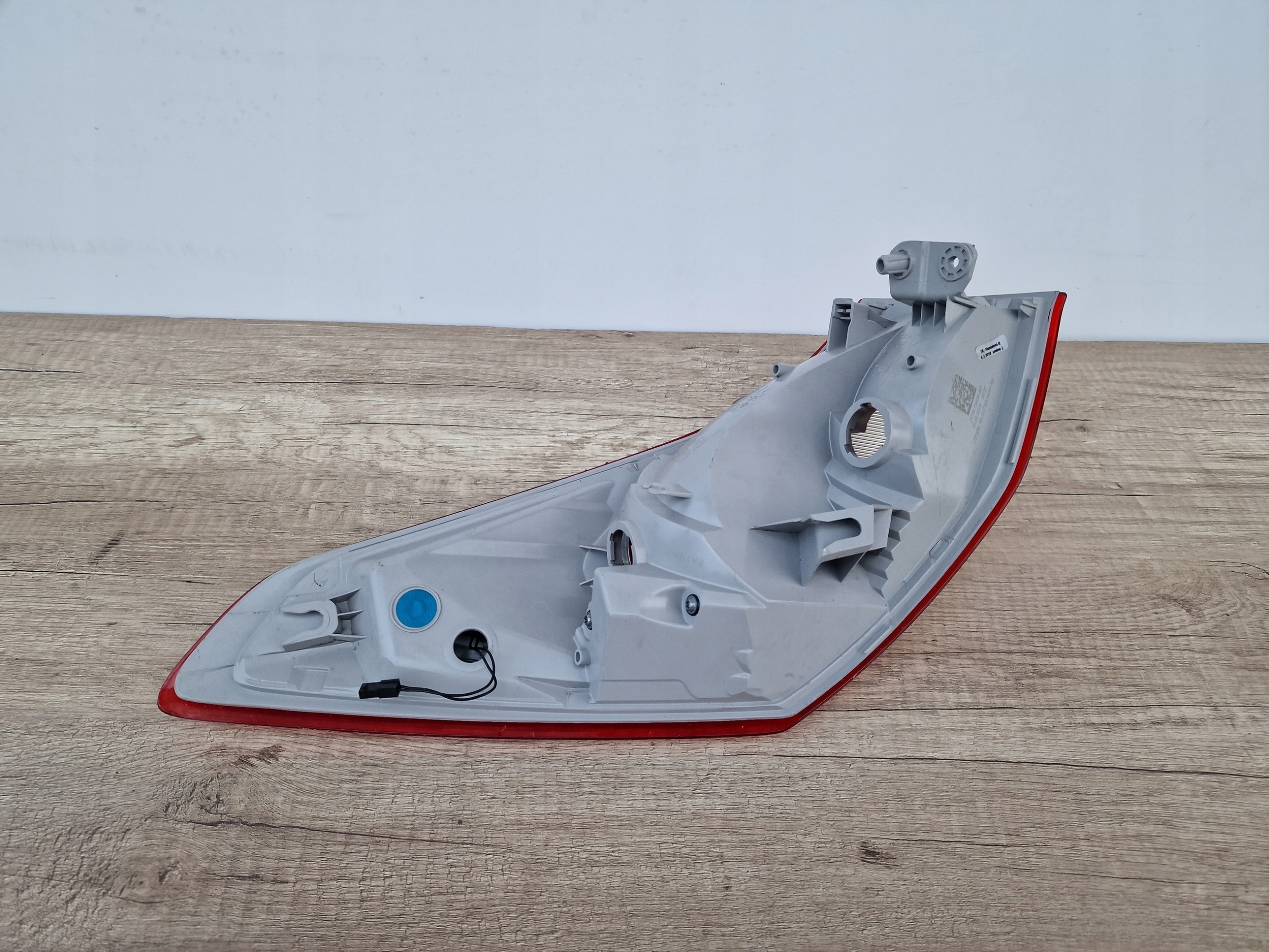 FORD FOCUS MK4 sedan right light rear part NAROZNA LED