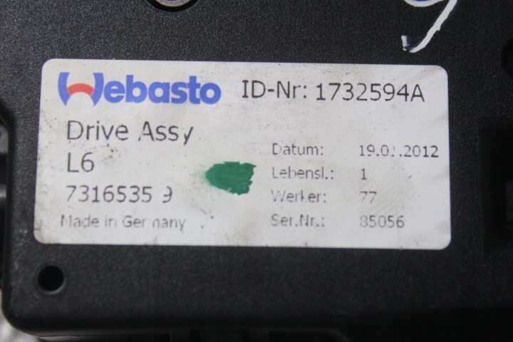 SILNICZEK SZYBERDACHU BMW 7 750I F01 LIFT Weight with packaging 3 kg