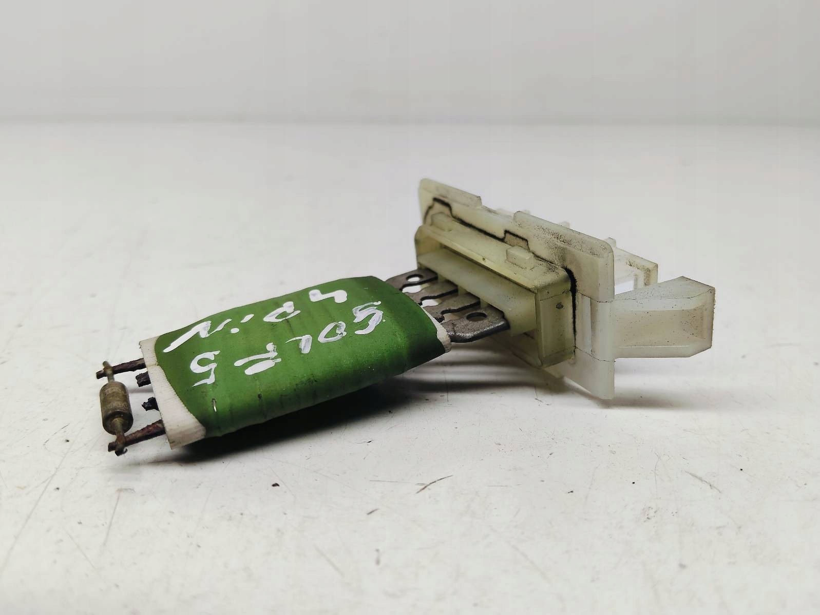 heater resistor Volkswagen Golf V 1.4 16V VALEO