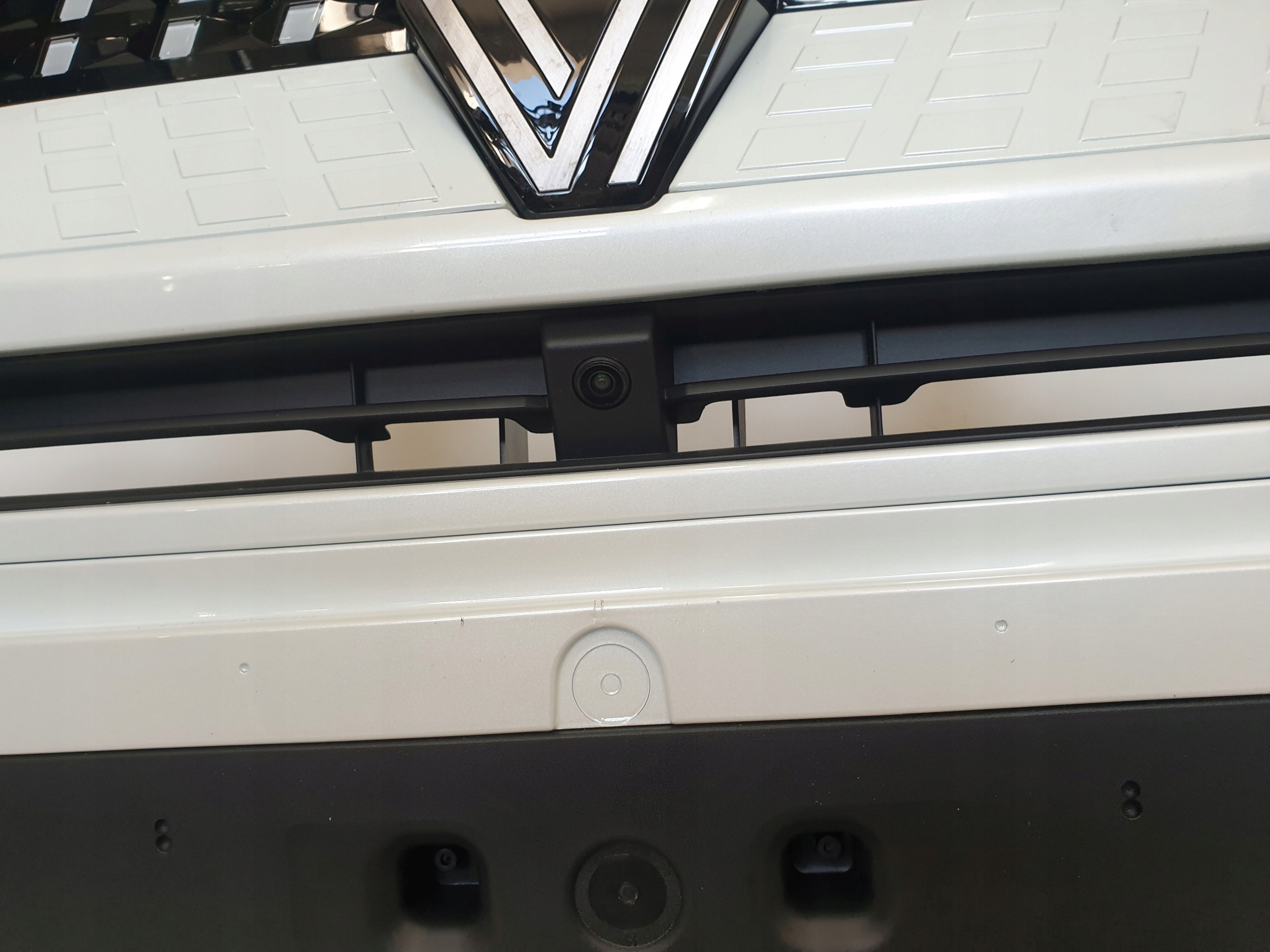 RENAULT CAPTUR II LIFT 24-> bumper front PDC LED RADAR cover KAMERA