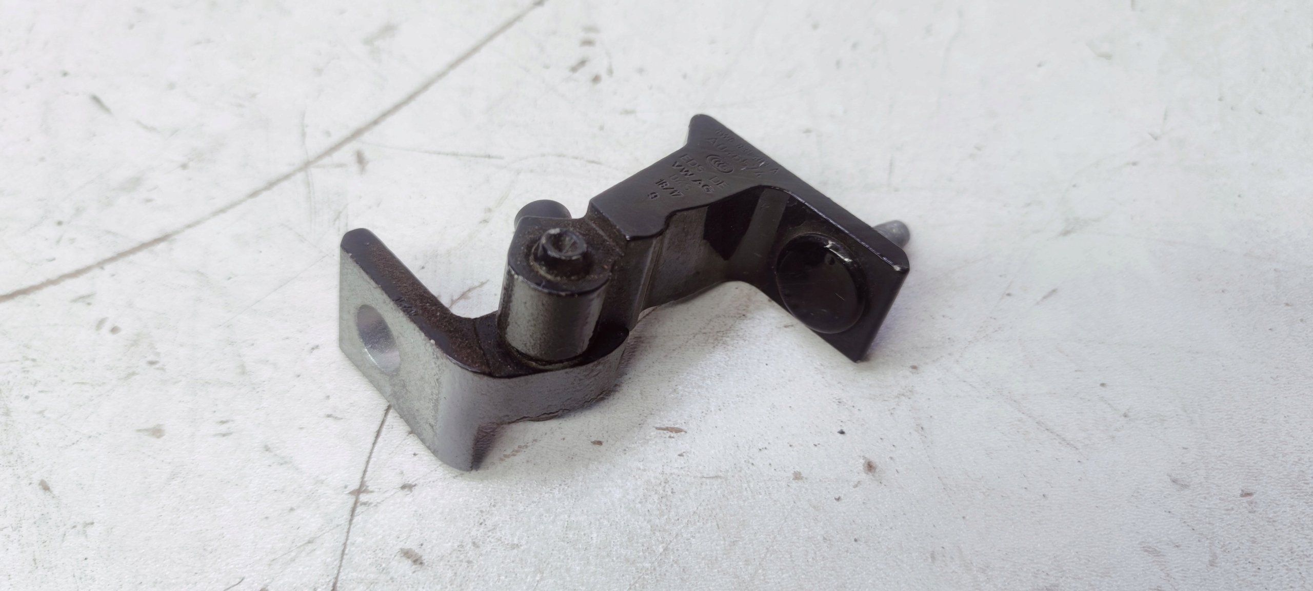 hinge door left AUDI A4 B9 8W0831403A