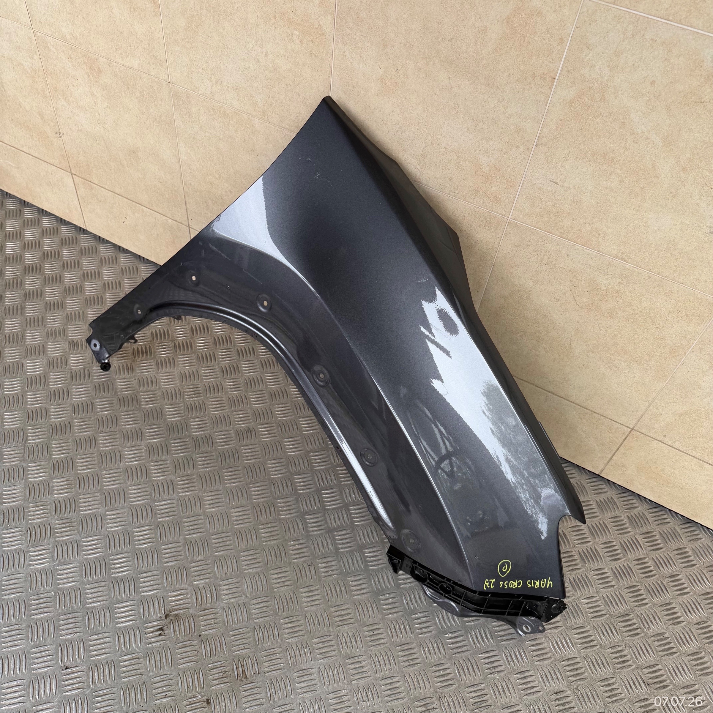 fender front right TOYOTA YARIS CROSS 2023 ROK