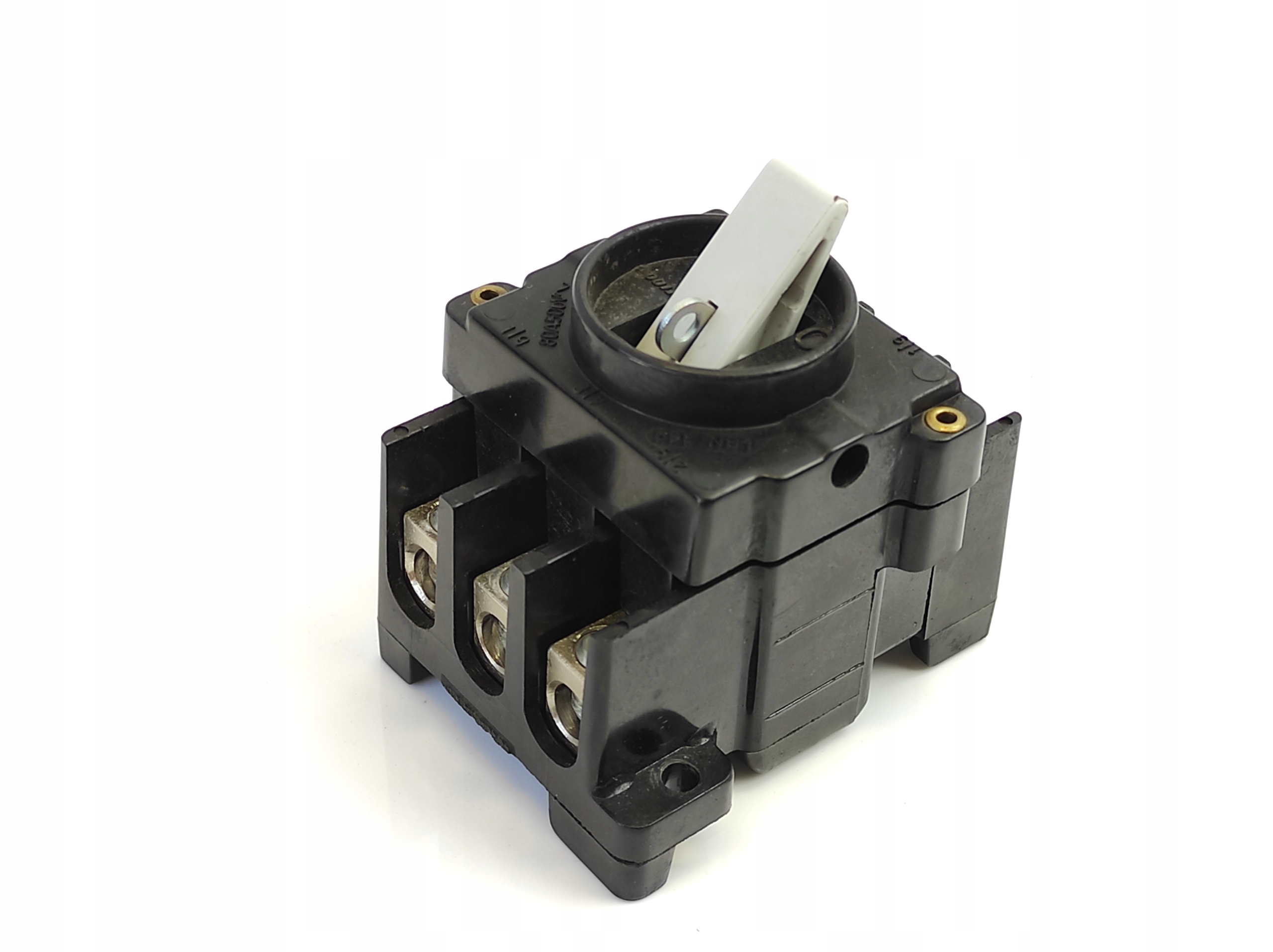 ELDON LBN380 80A 500V 3-FAZY 3P 0-1 WŁĄCZNIK WYŁĄCZNIK ZASILANIA DO SZAF EAN (GTIN) 9771897165608