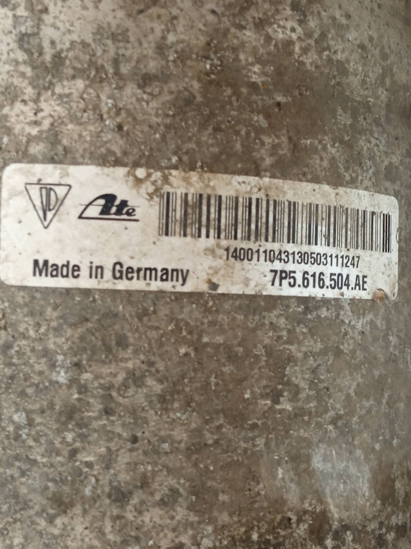 shock absorber right rear part 7P pneumatic 7P5616020AJ Porsche Cayenne II