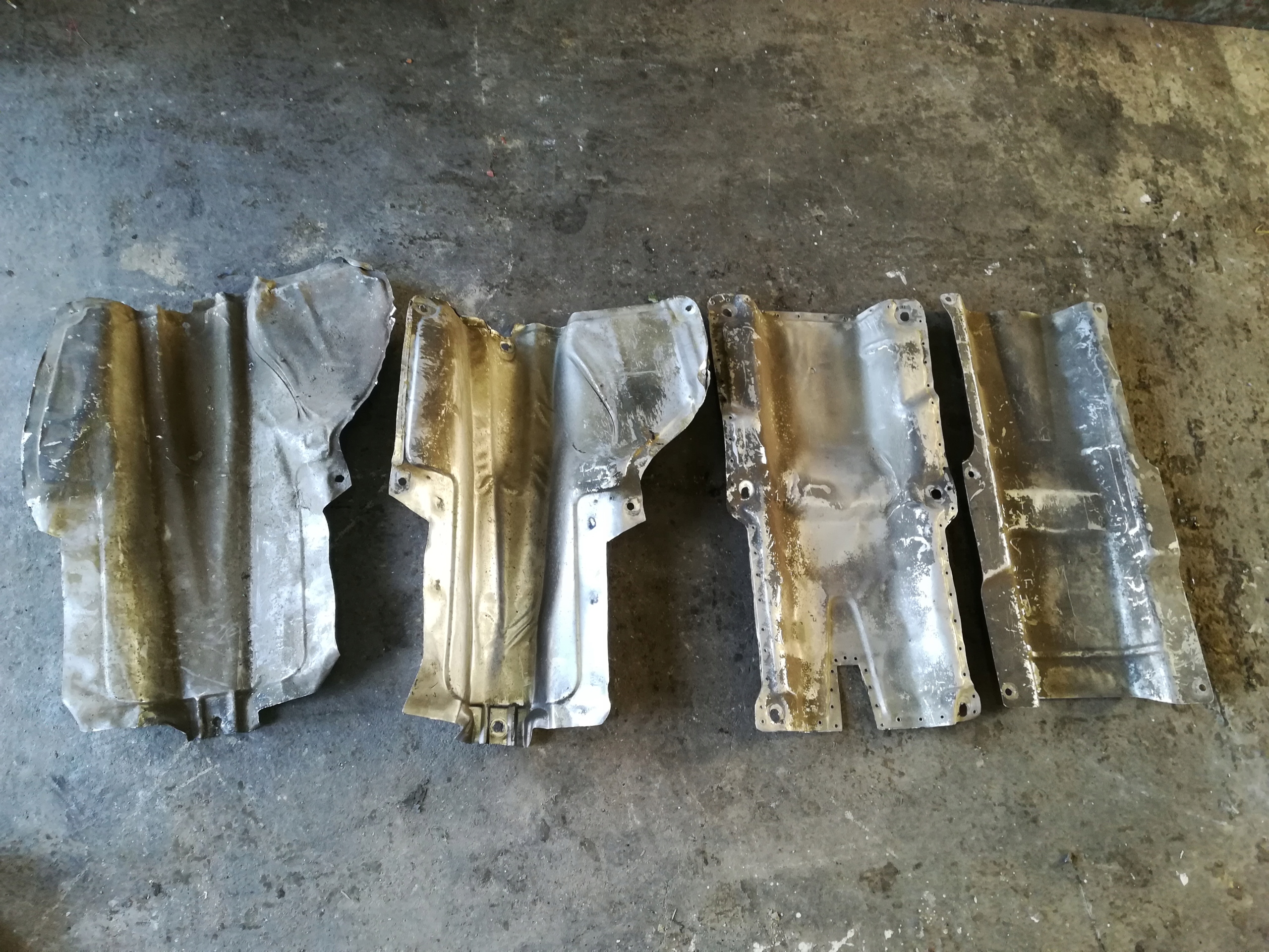 BMW E28 вихлопної теплової щит M20 B20 оригінал