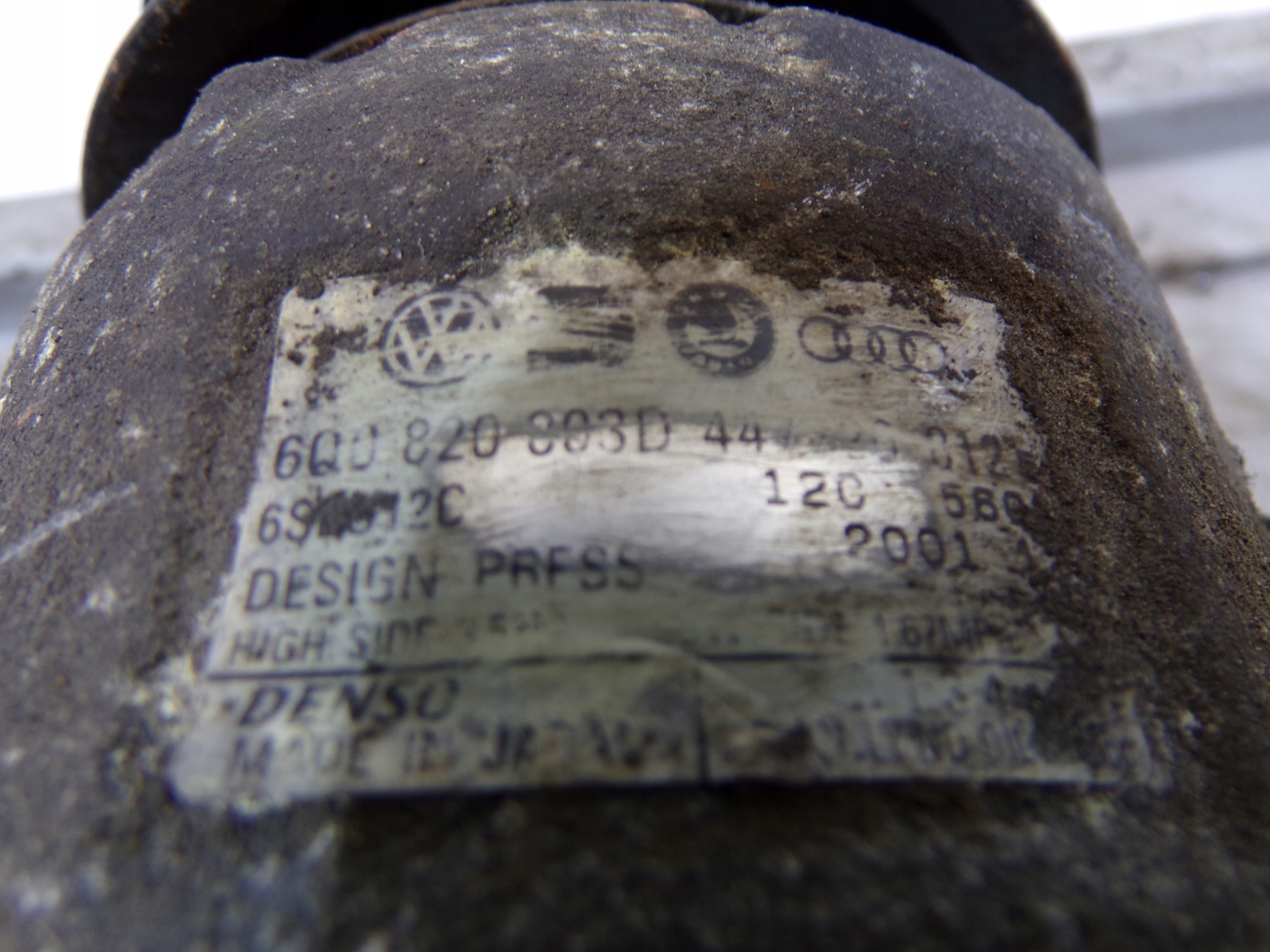 compressor; compressor of the air conditioning VW SEAT SKODA AUDI 6Q820803D