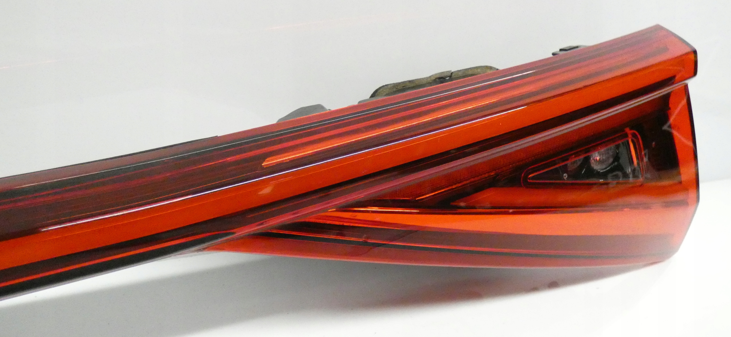 SEAT TERRACO 2018- 5FJ945096 LAMPA PRAWA TYŁ TYLNA LED Producent części SEAT OE