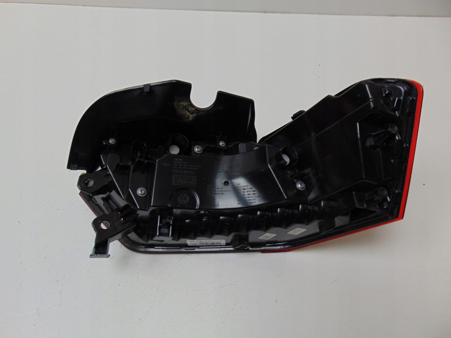 фонарь левый vw ID3 10A945095B европа