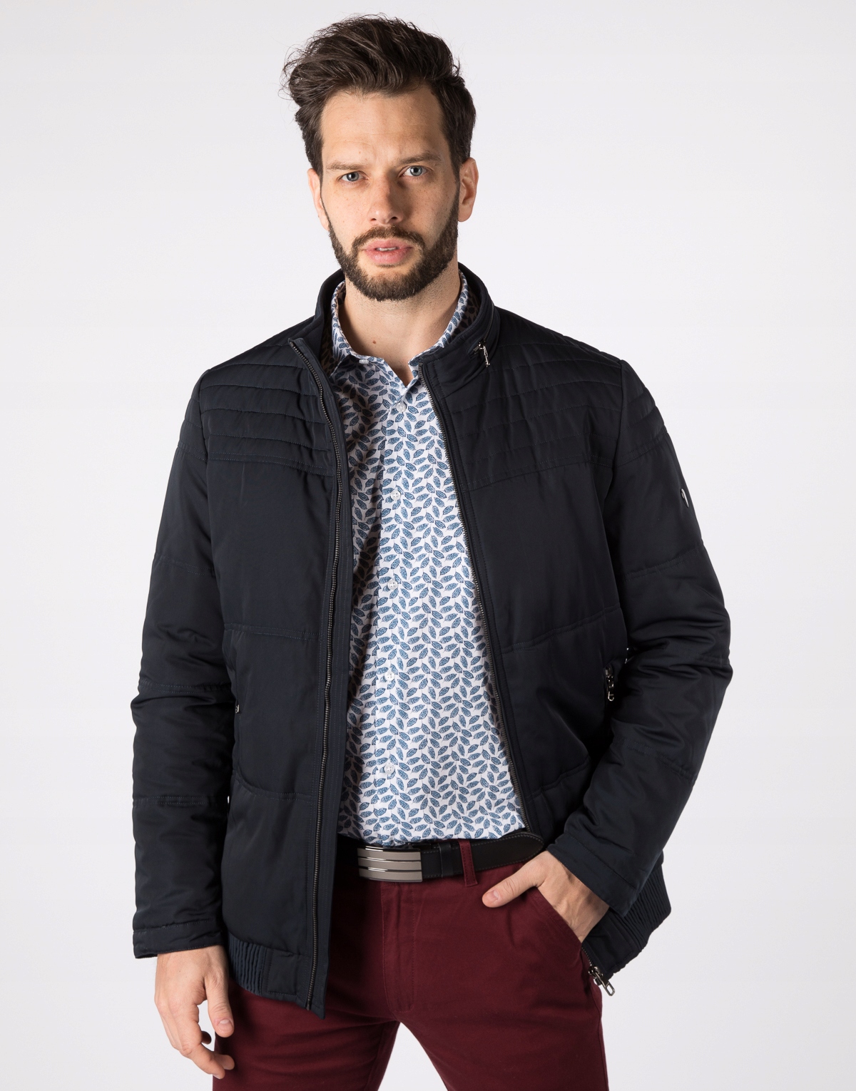 Tmavě modrá pánská bunda Cenová velikost 48