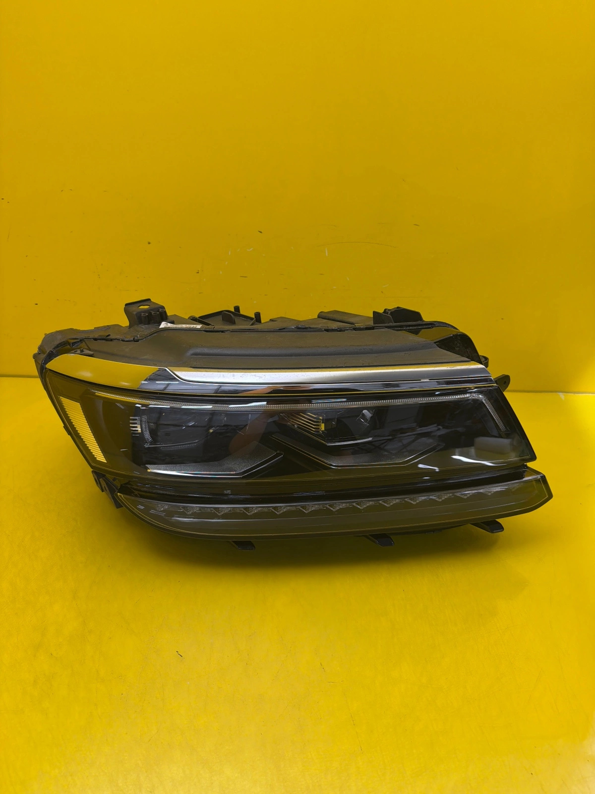 light right VW Tiguan II 2 Full Led 5NB941114D