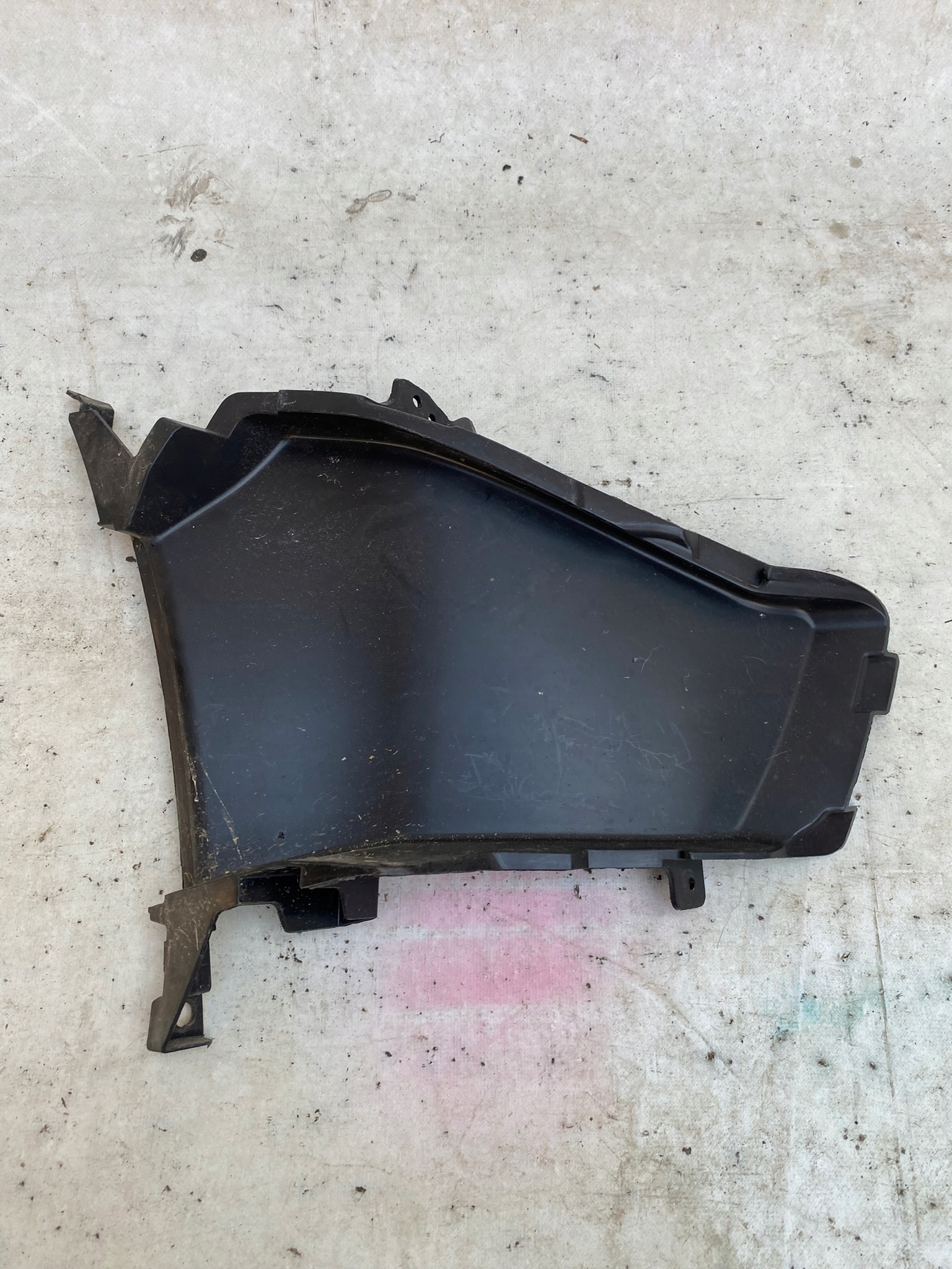 KIA CEED III 20- intake air steering wheel, right