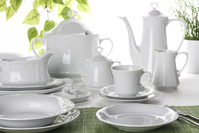 

Chodzież Kamelia Serwis obiadowy i kawowy 120/18 C