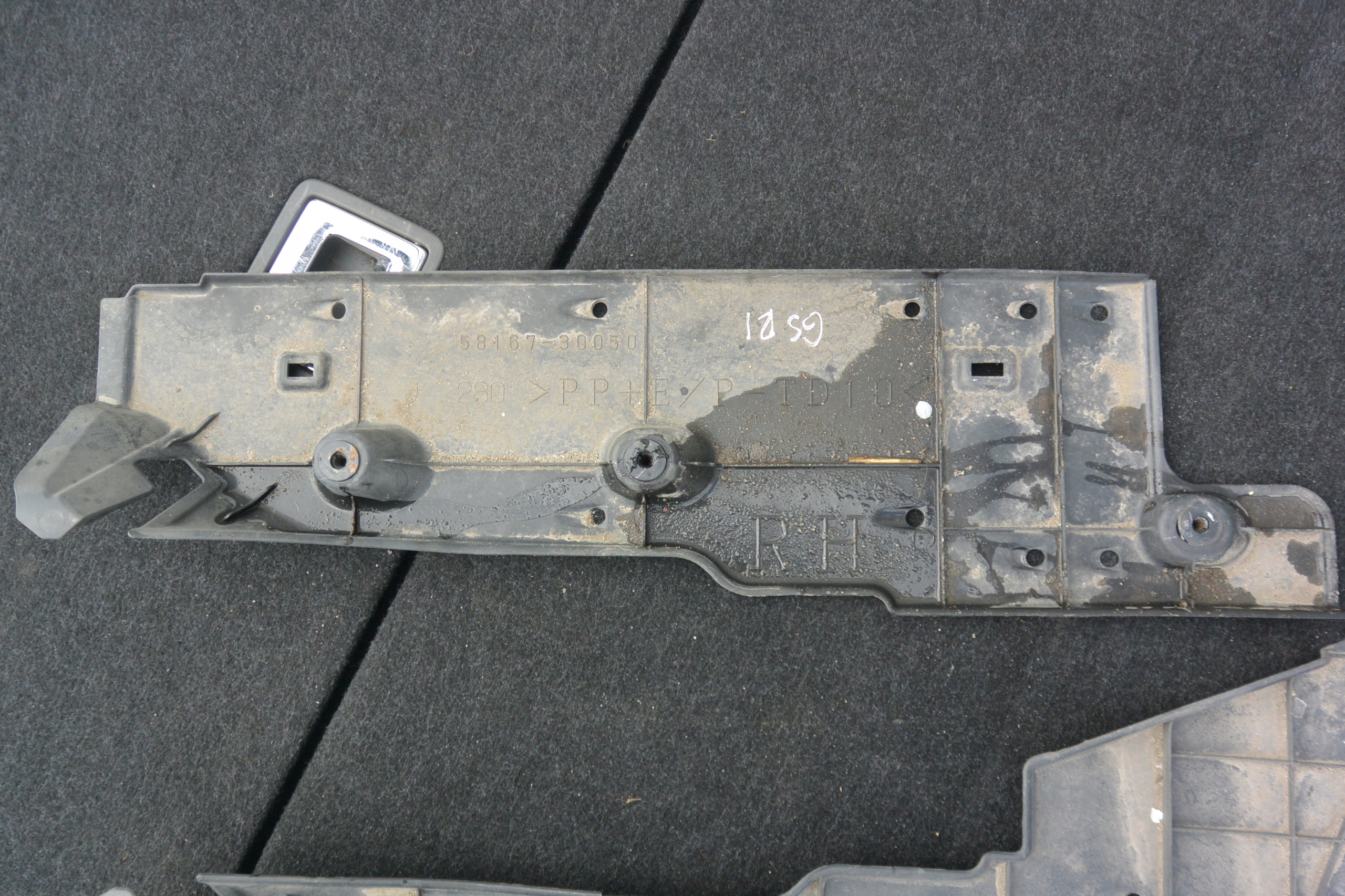 cover chassis KPL LEXUS GS III 450H