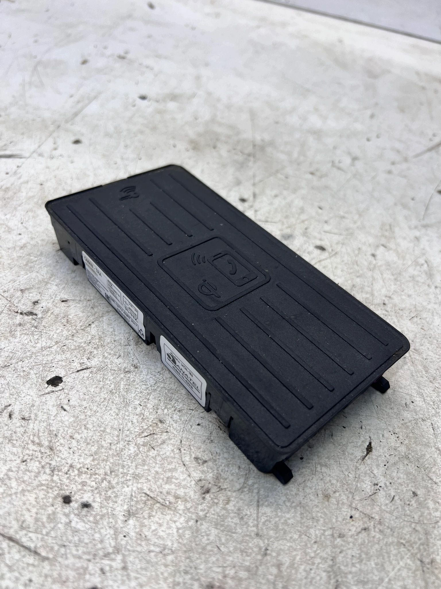 LADOWARKA INDUKCYJNA AUDI A6 C8 4K0035502A