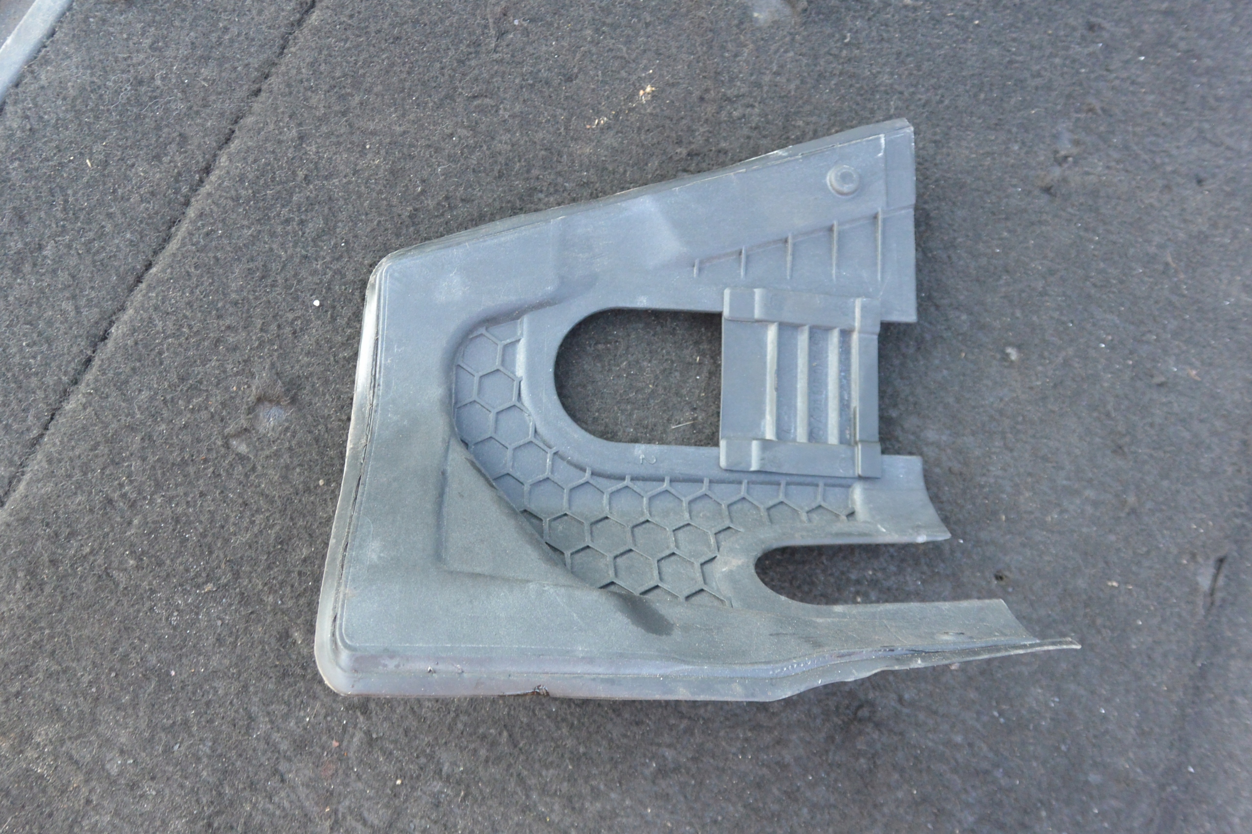 COUVRE KOMORY MOTEUR MERCEDES W211