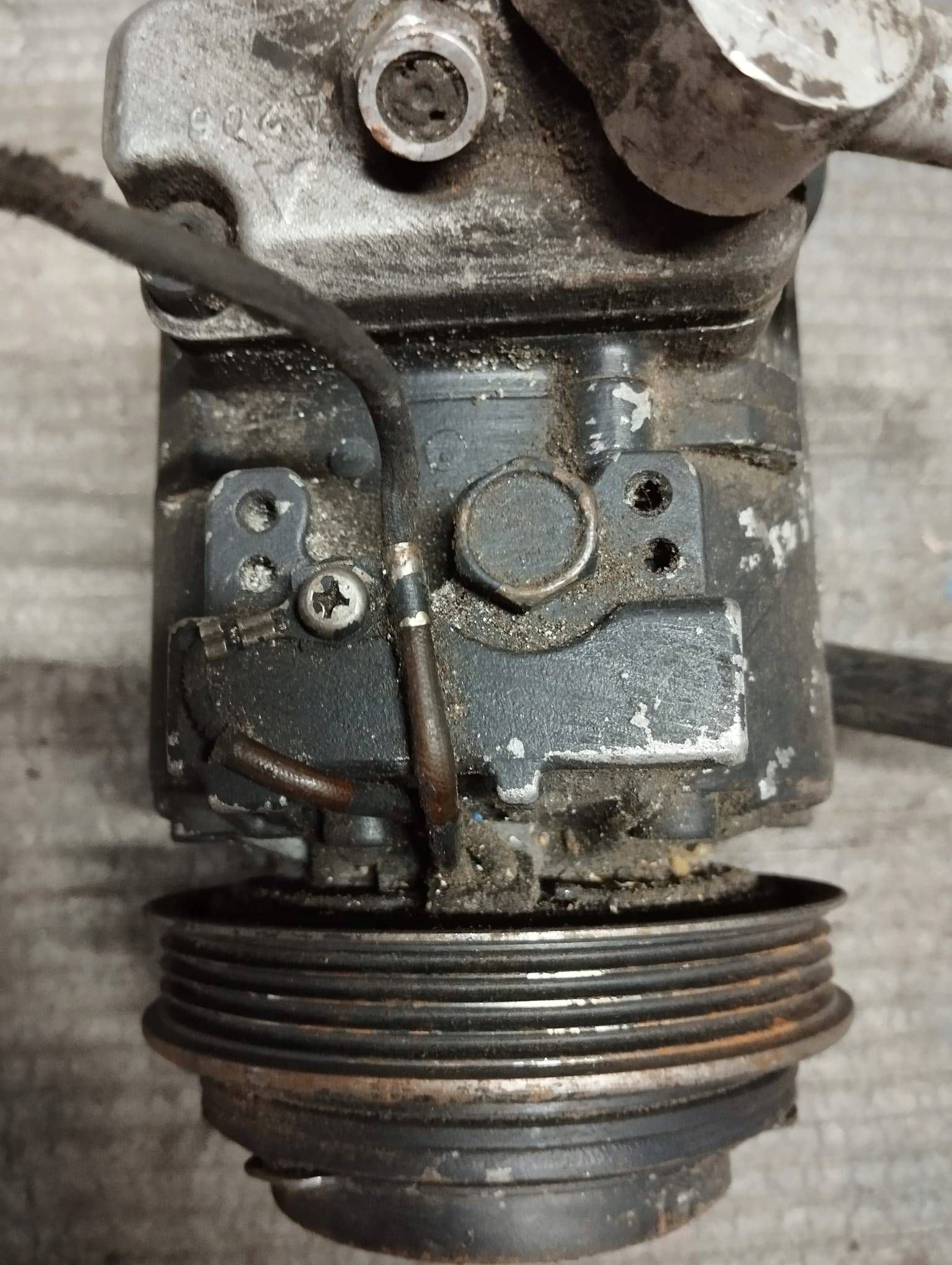 vw PASSAT B5 FL Audi A4 2.5 компрессор кондиционера 8FK351126961