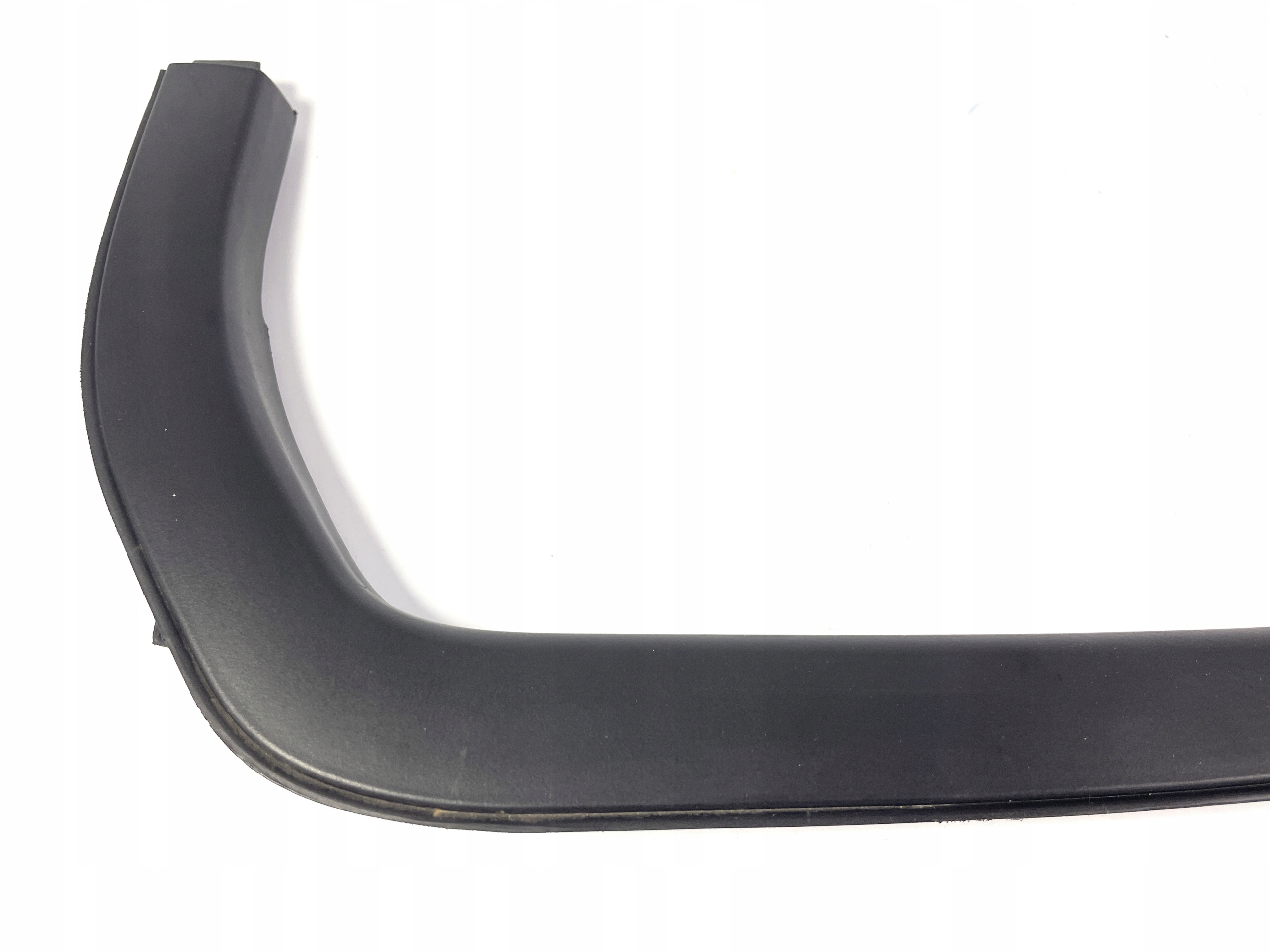 Ram 1500 V moulding door left rear part 2019-24