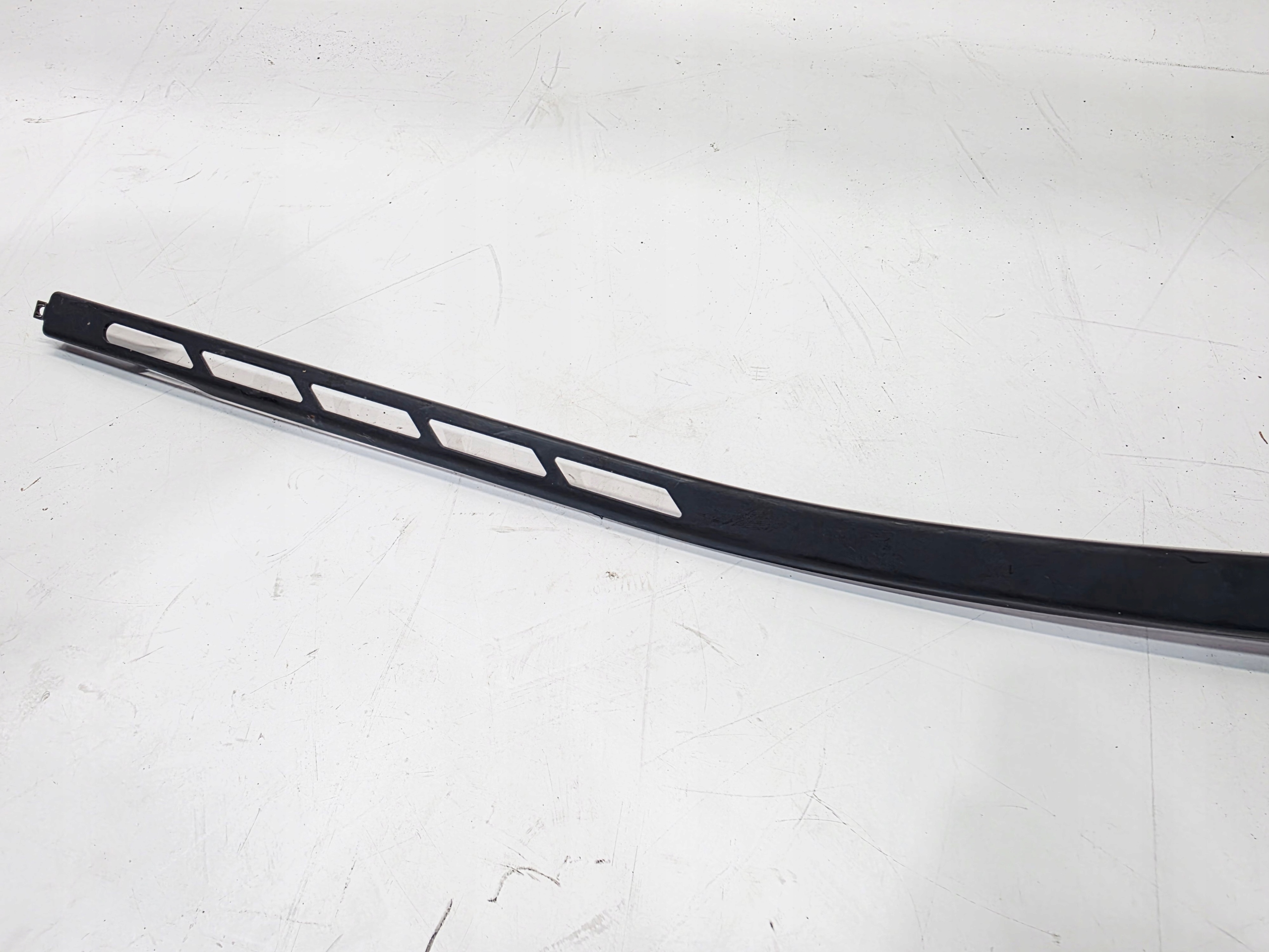 wiper arm right front AUDI A3 8P 8P1955408A