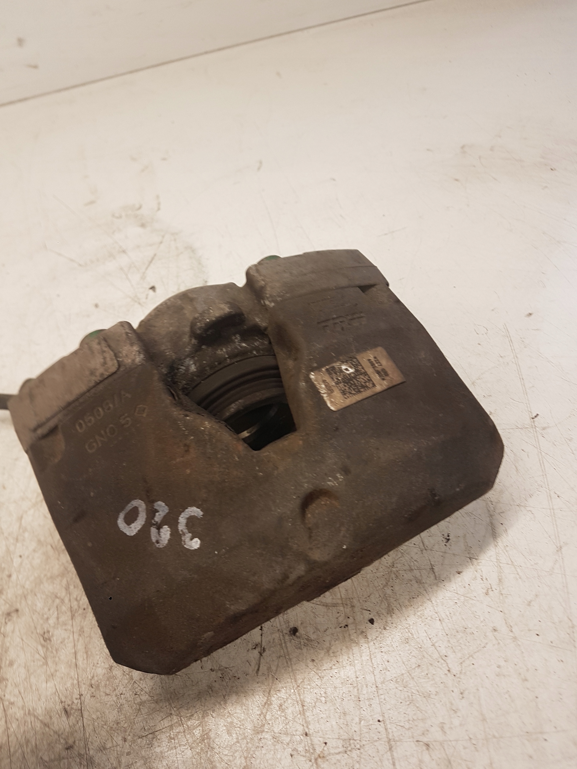 caliper brake left front AUDI A6 C7 7 4G0105R