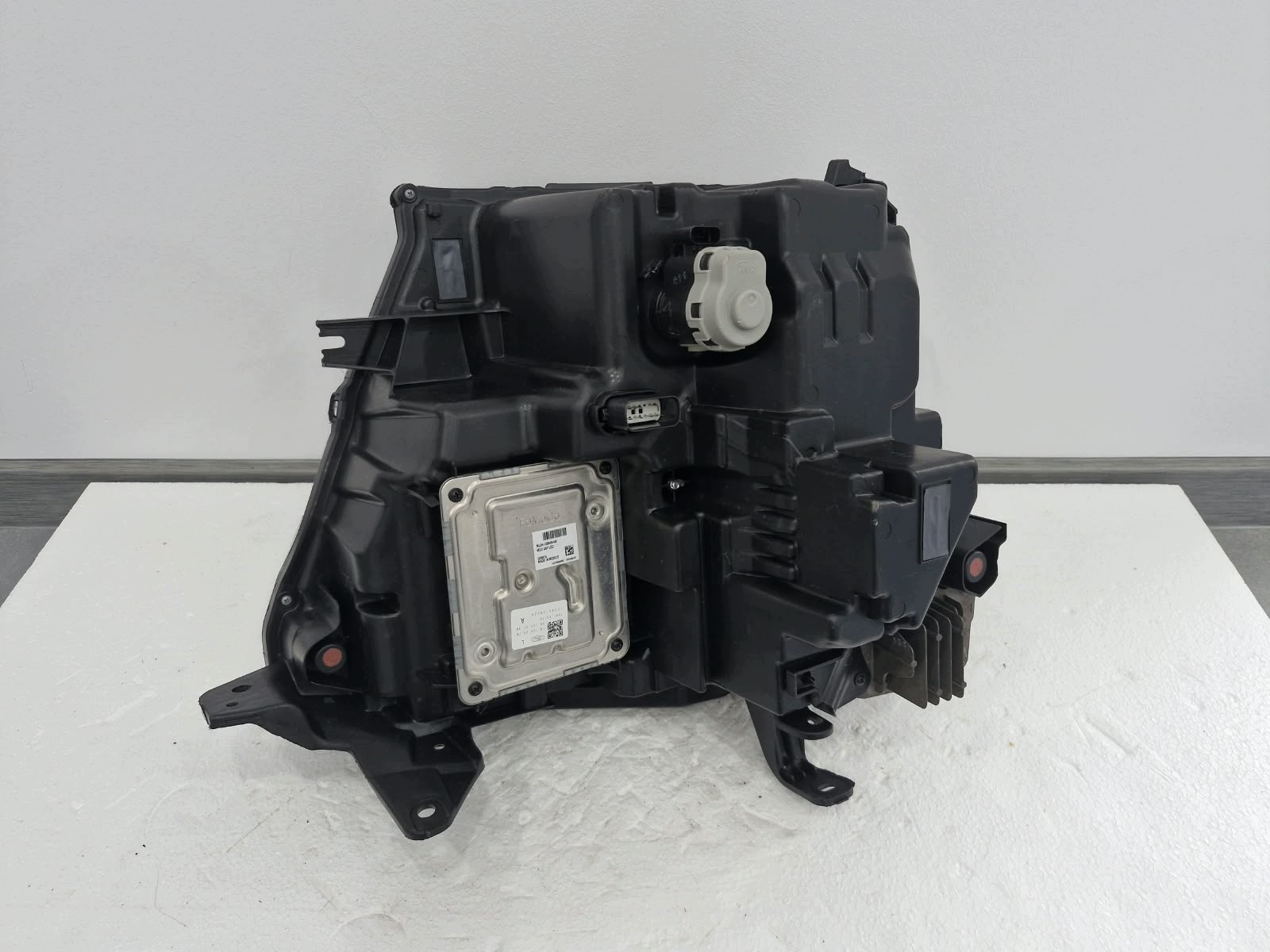 light left Ford Ranger 6 VI Raptor FULL LED