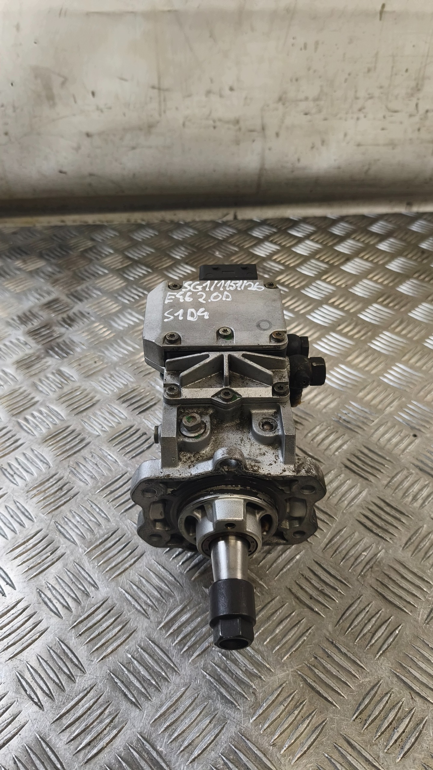 pompe d'injection BMW E46 318D 2.0D 85kW 2003r