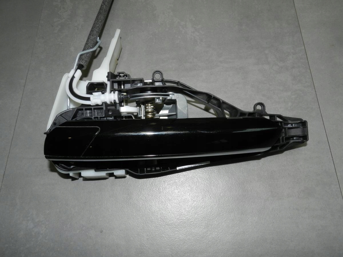 BMW 7 G12 handle left front 475 KEYLESS