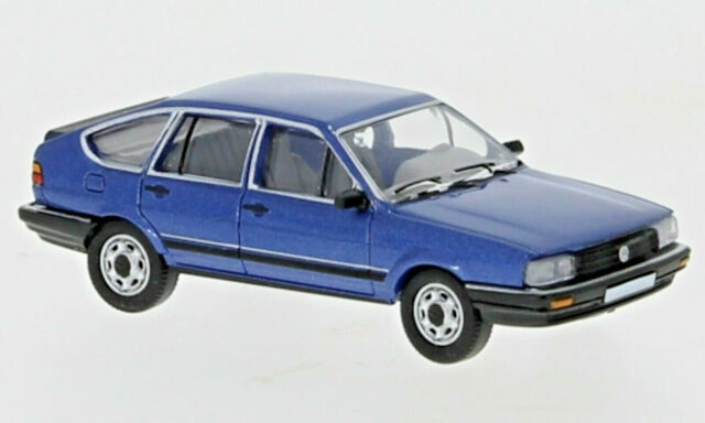PCX870079 Vw Passat B2 blue