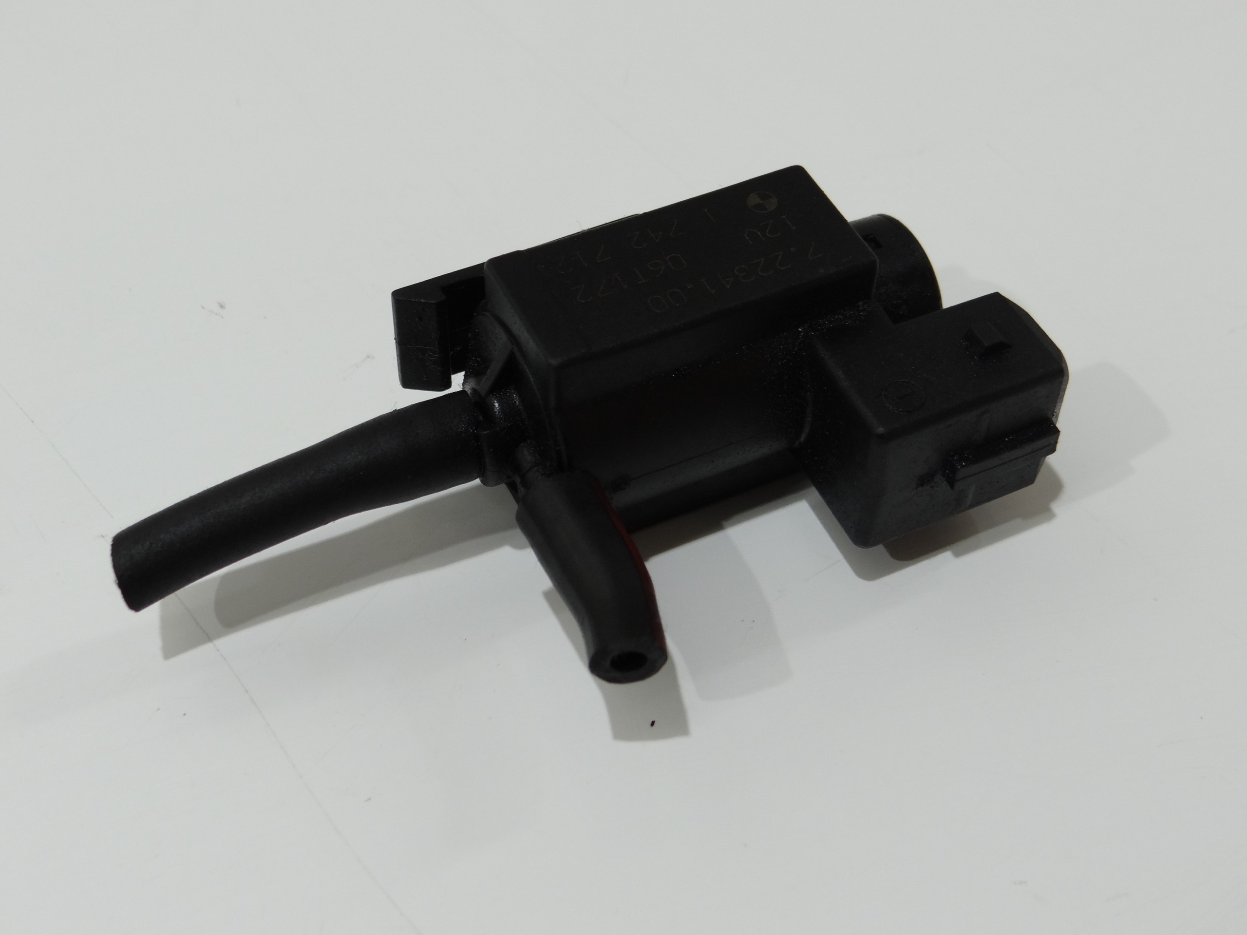 VALVOLA a vuoto BMW E60 E87 E90 3.0D 1742712