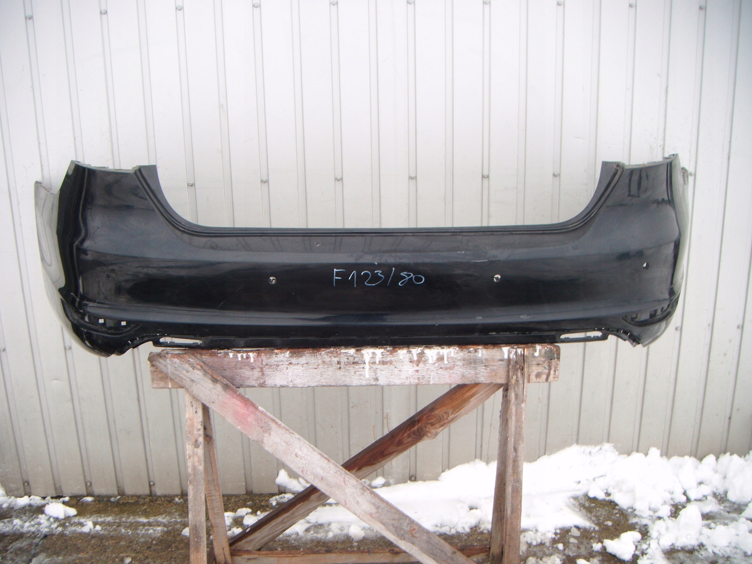 VW JETTA 10- 566 ZDERZAK TYŁ 5C6807421