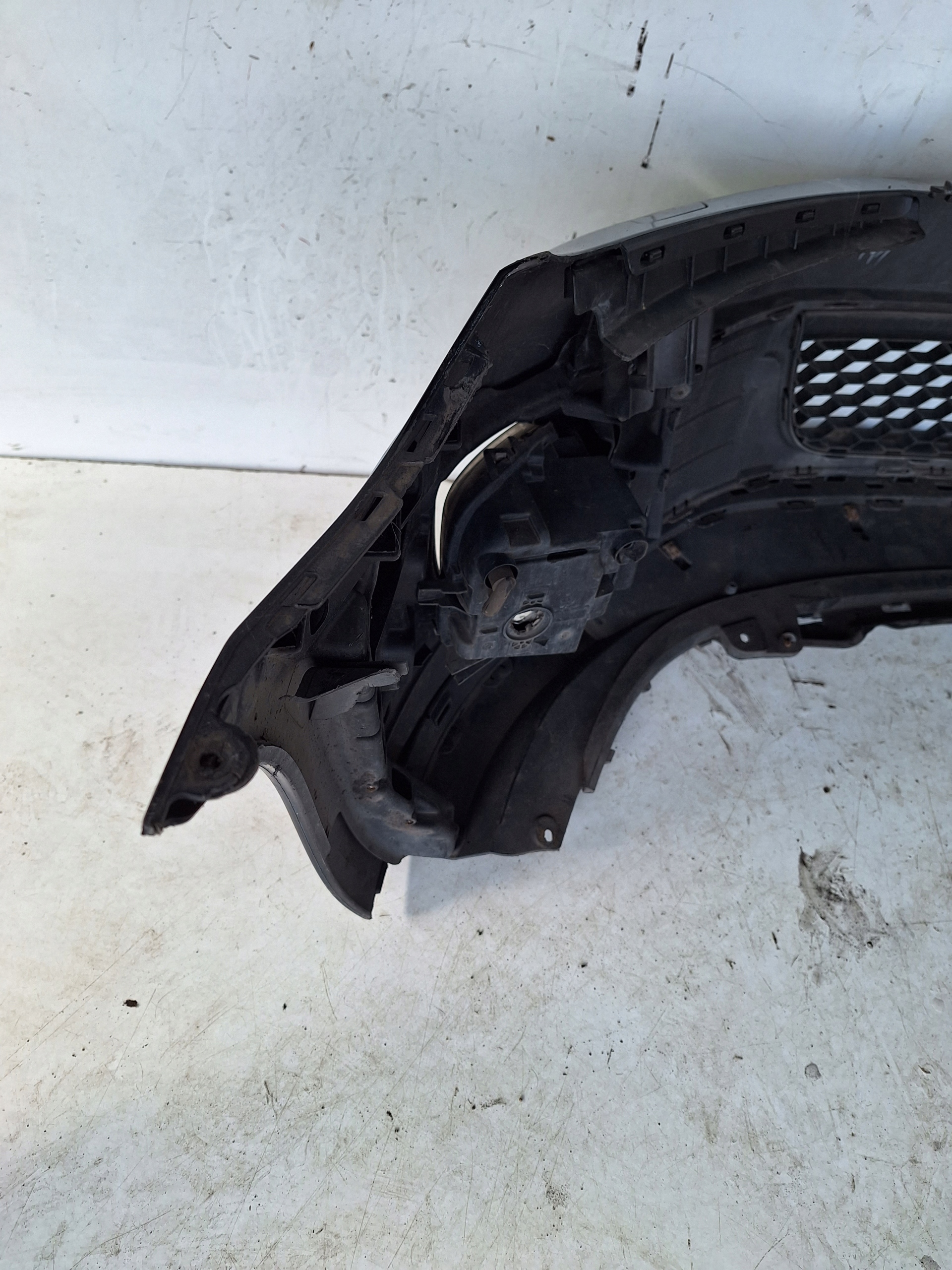 VOLKSWAGEN GOLF VI 08-12 bumper GTD