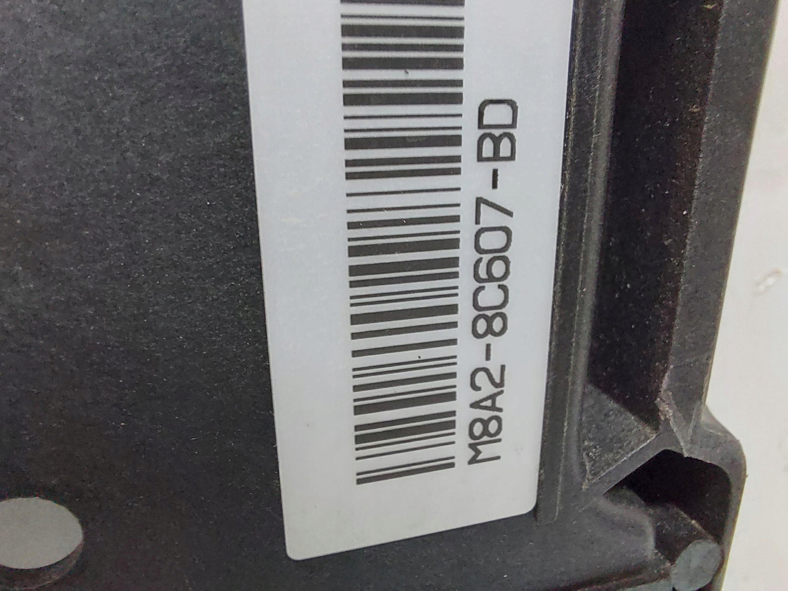 Range Rover VELAR L560 2.0d 2021 ventilátor obal vrtule smiglo