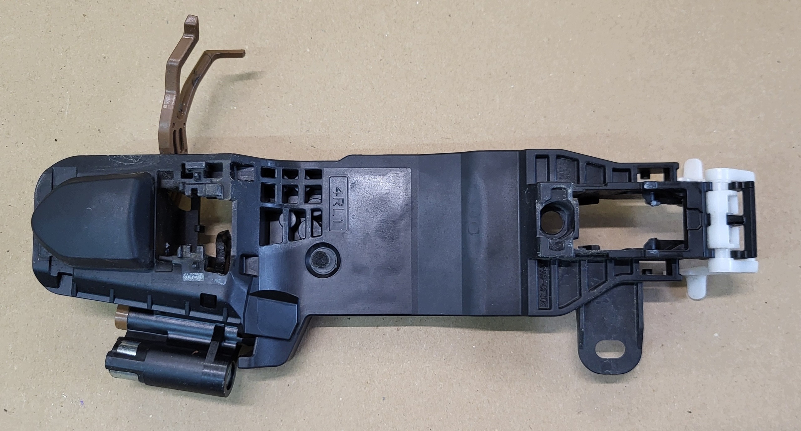 holder handles Z door left rear part support console TOYOTA RAV4 V OE EU