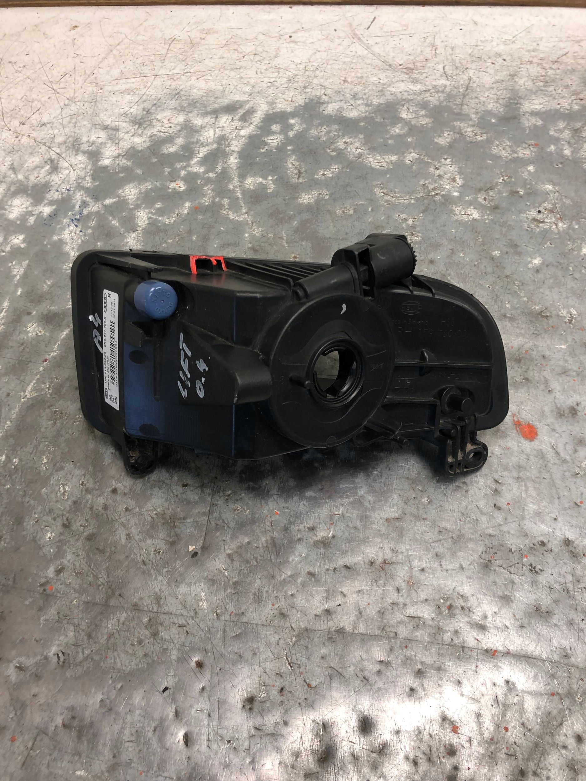 fog light right front AUDI A4 B8 LIFT 8K0941700B