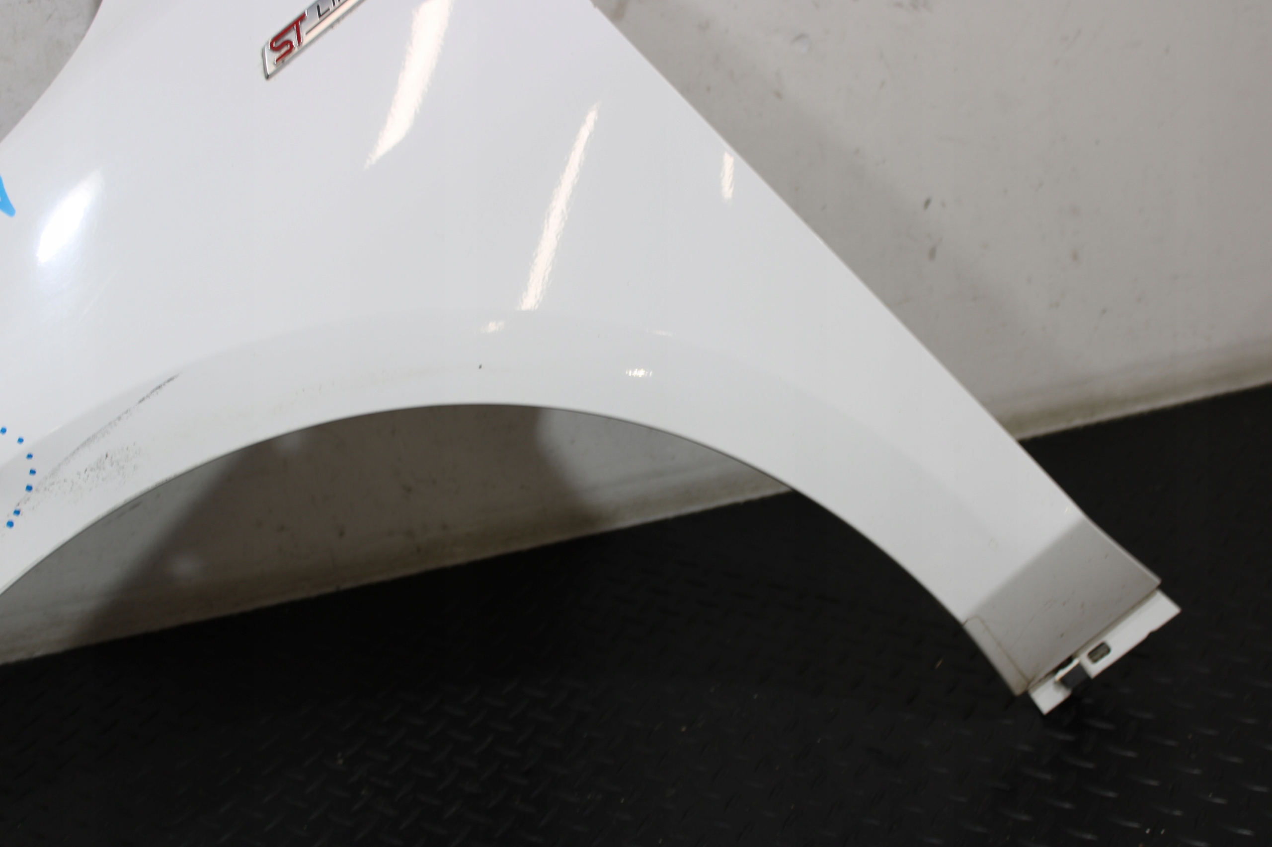 fender left front front FORD FOCUS MK4 ST-LINE