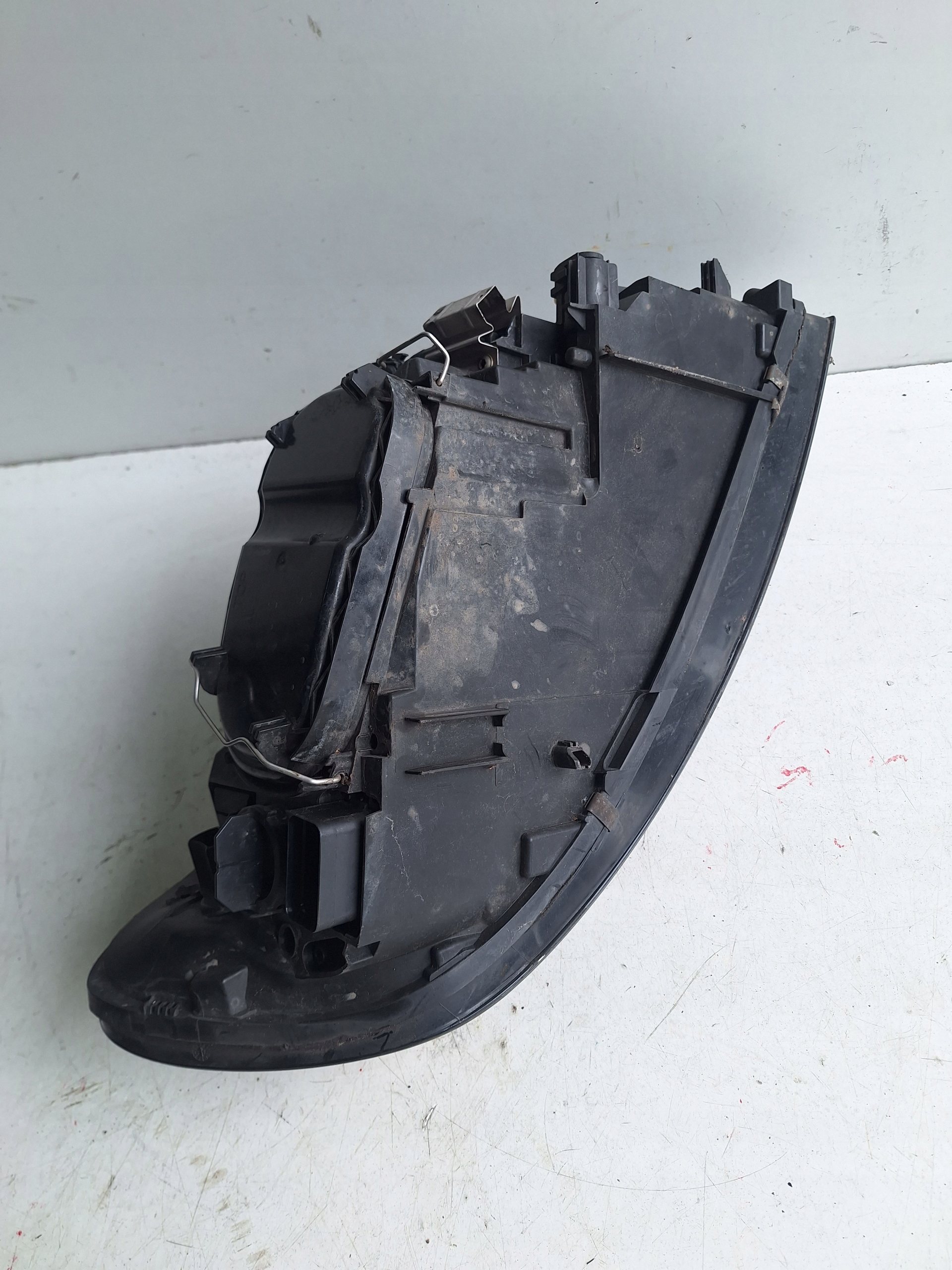 VOLVO C30 05-09 light left UK