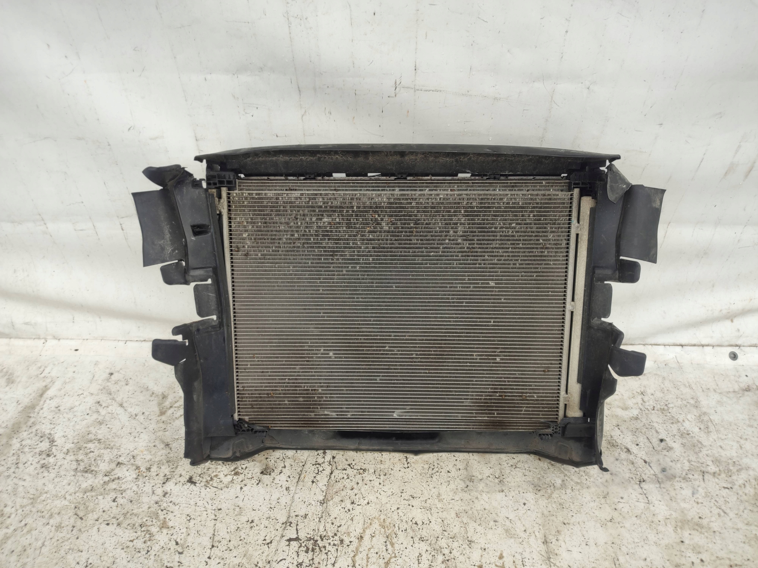 MERCEDES 447 VITO LIFT 116 CDI AUTOMAT 4MATIC PAS WZMOCNIENIE CHŁODNICE Wersja Europejska