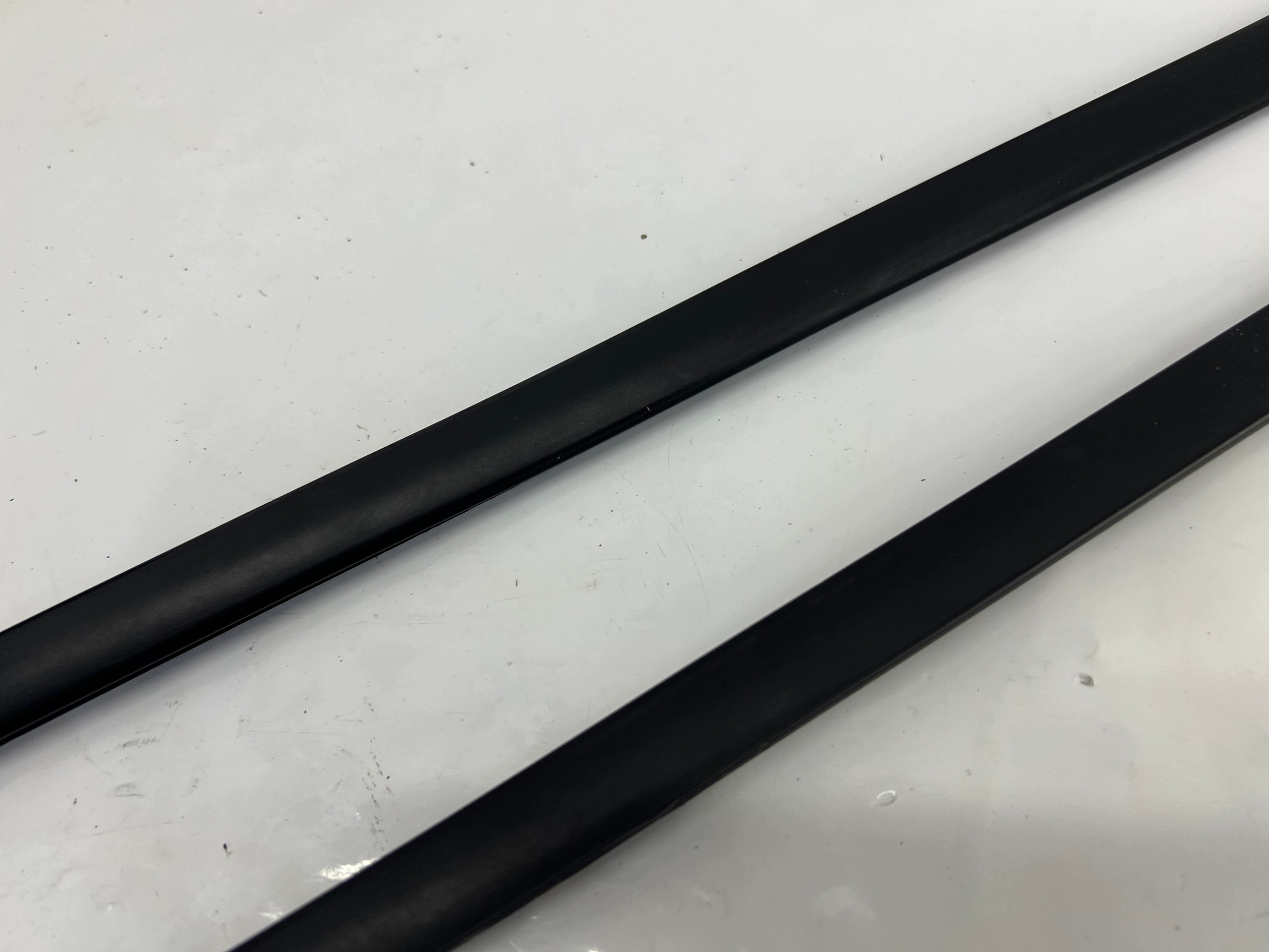 moulding windows front windscreen 7L6854328 7L6854327 VW TOUAREG 7L original