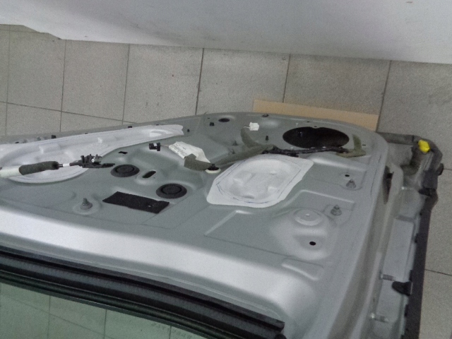 дверь правая задняя Комплектная renault SCENIC IV короткий TED69 2017 год