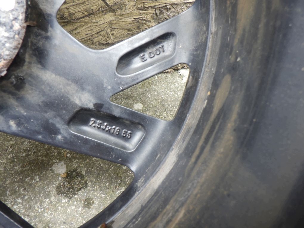 HYUNDAI 52910-G4800 7.5 x 18 5x114.3 ET 55 disk