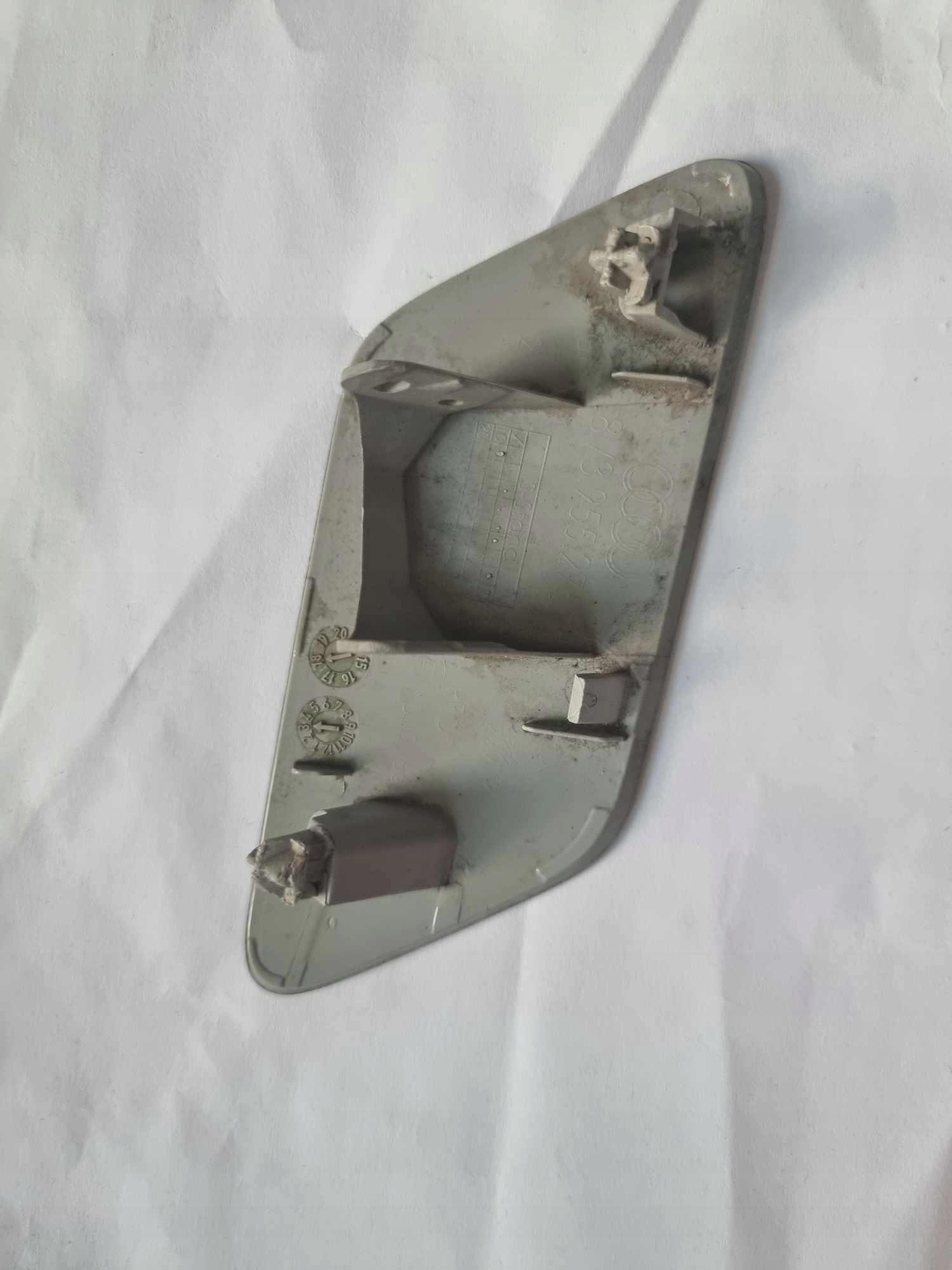 AUDI A3 8V -> Copri LAVAFARO sinistra 8V3955275B