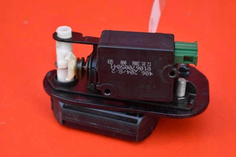 lock bonnet rear part boot left lower 7016049 LAND ROVER DISCOVERY 3 III