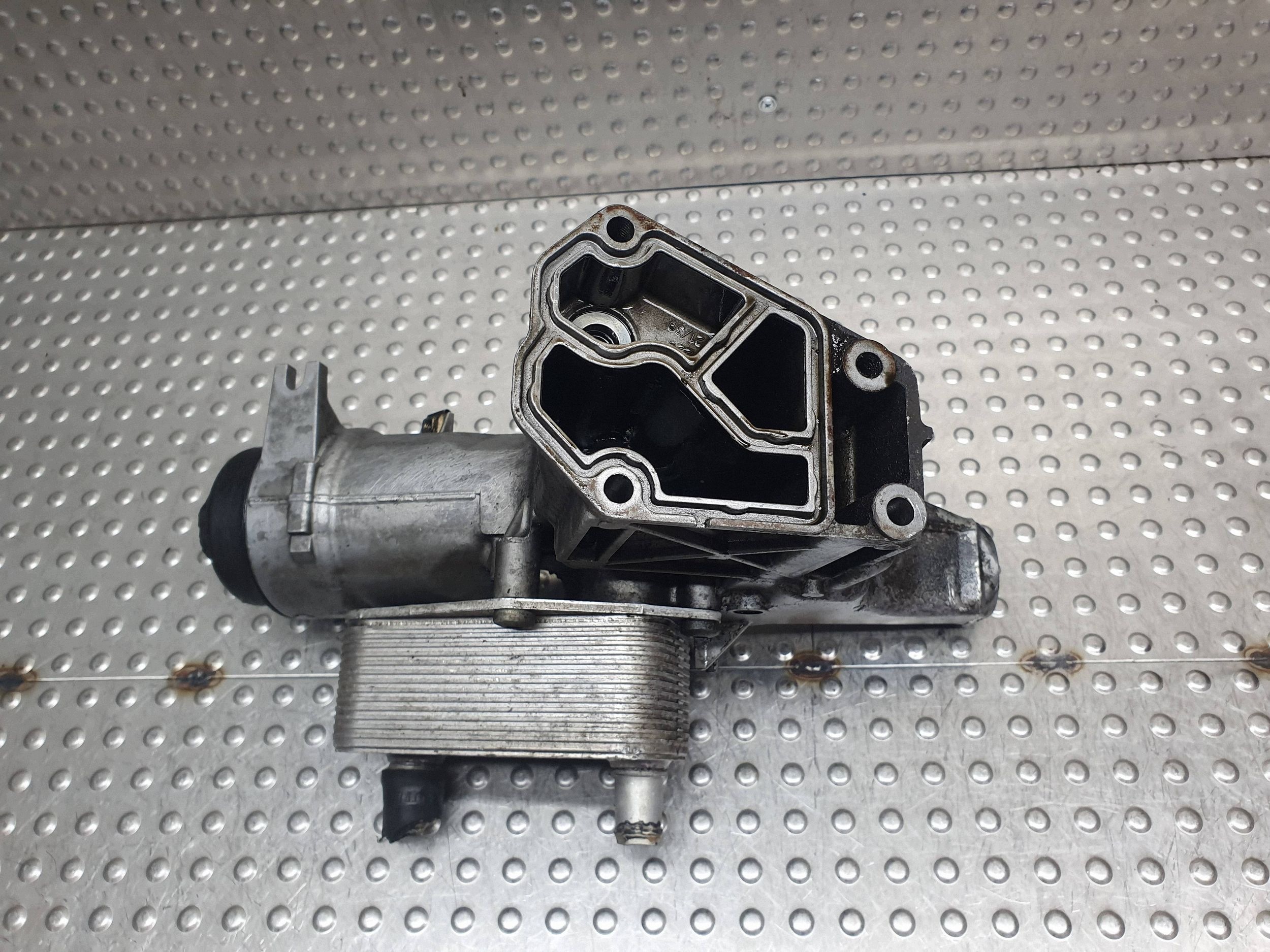 Ölfiltergehäuse 2246981 BMW 3 E46 2.0 D M47