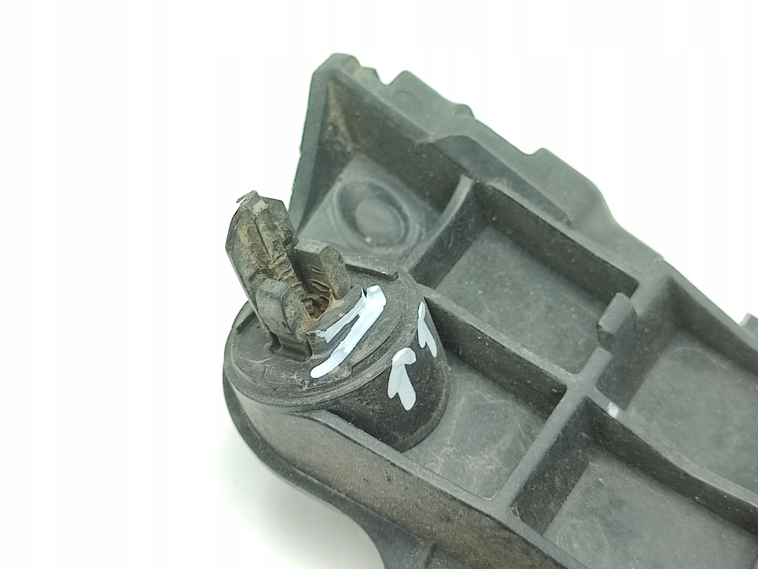 bumper bracket right front TOYOTA LAND CRUISER / 52115-60141