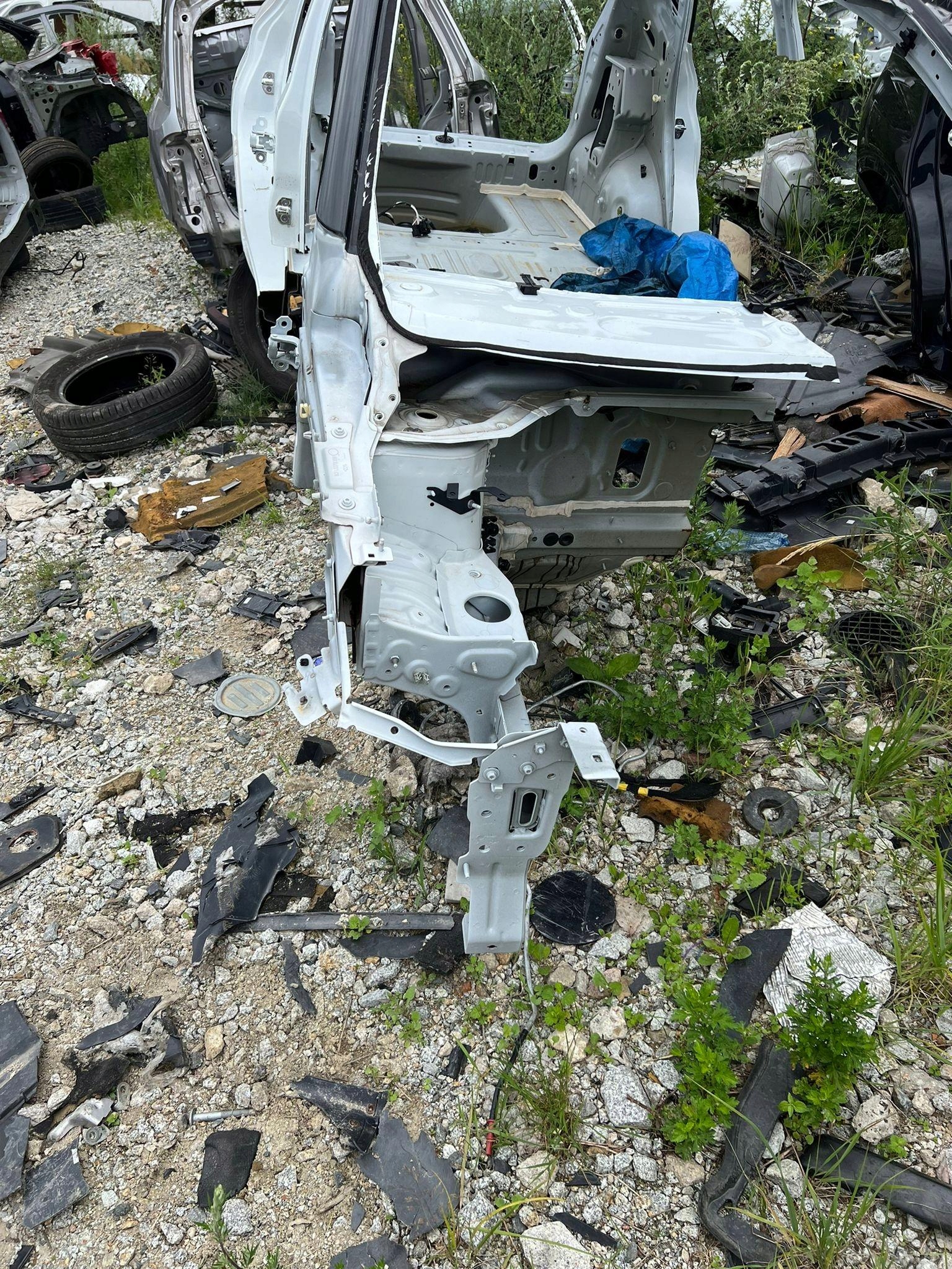 ĆWIARTKA PODŁUŻNICA PRAWY PRZÓD RENAULT CAPTUR