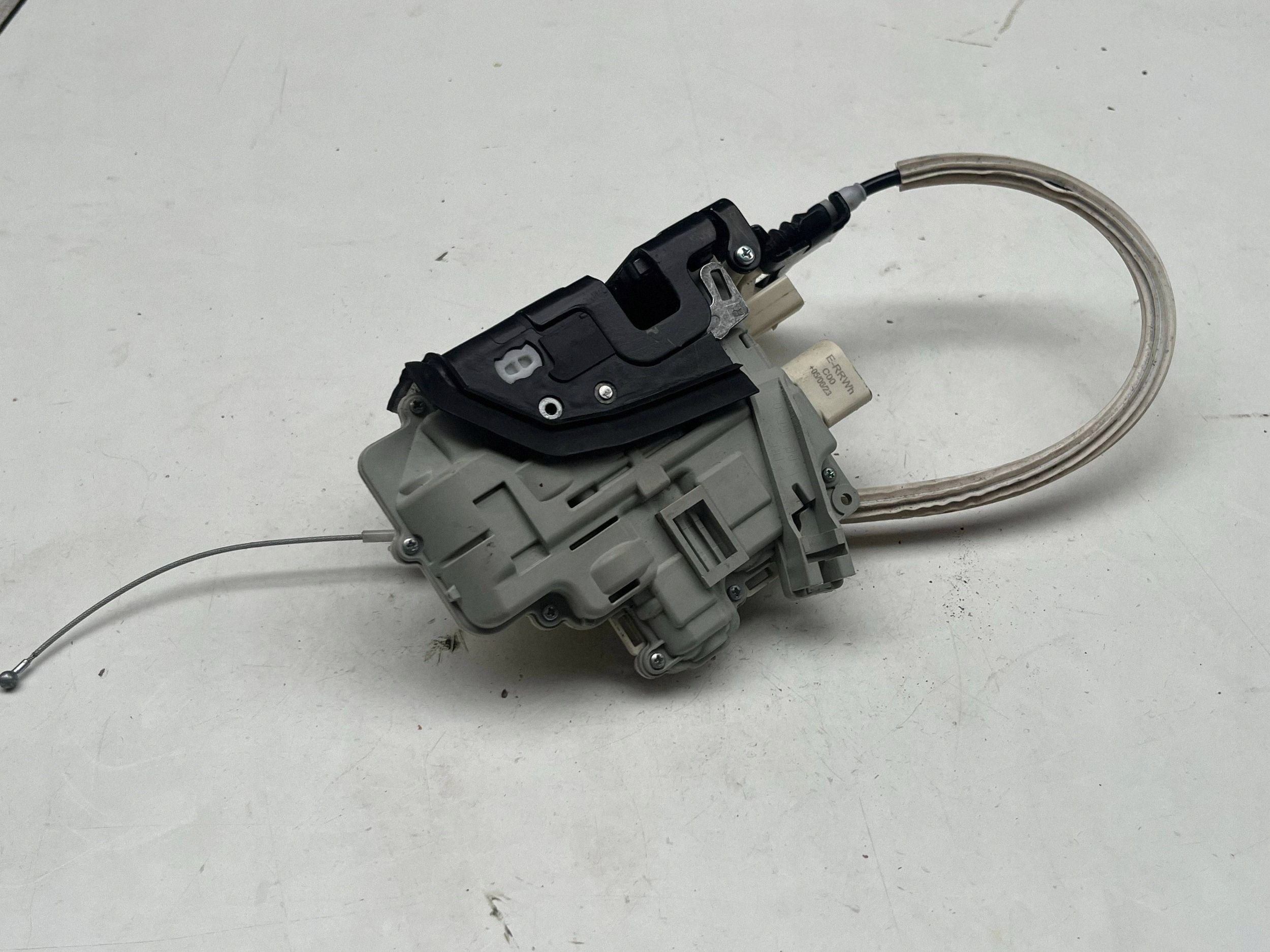 AUDI Q7 4M lock door right front DOCIAG 4M1837016D @M