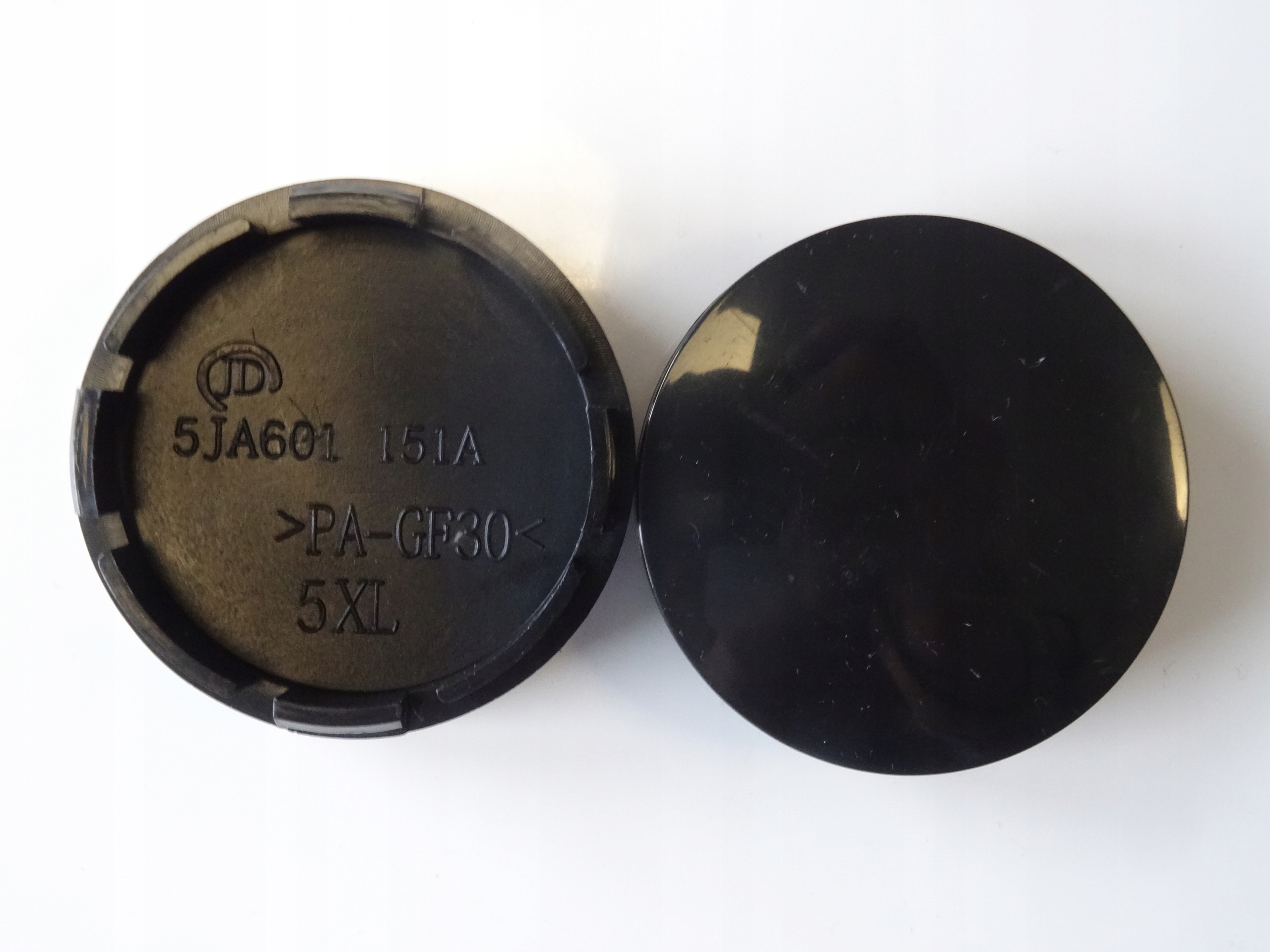 

Uniwersalna Zaślepka Felg Dekielek Kapsel 56 mm
